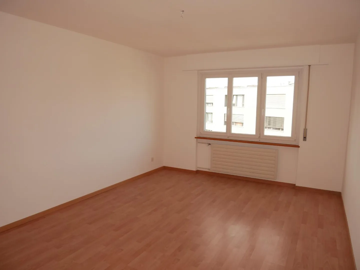 Appartement Charmant Près Gare - Photo 3 sur 8