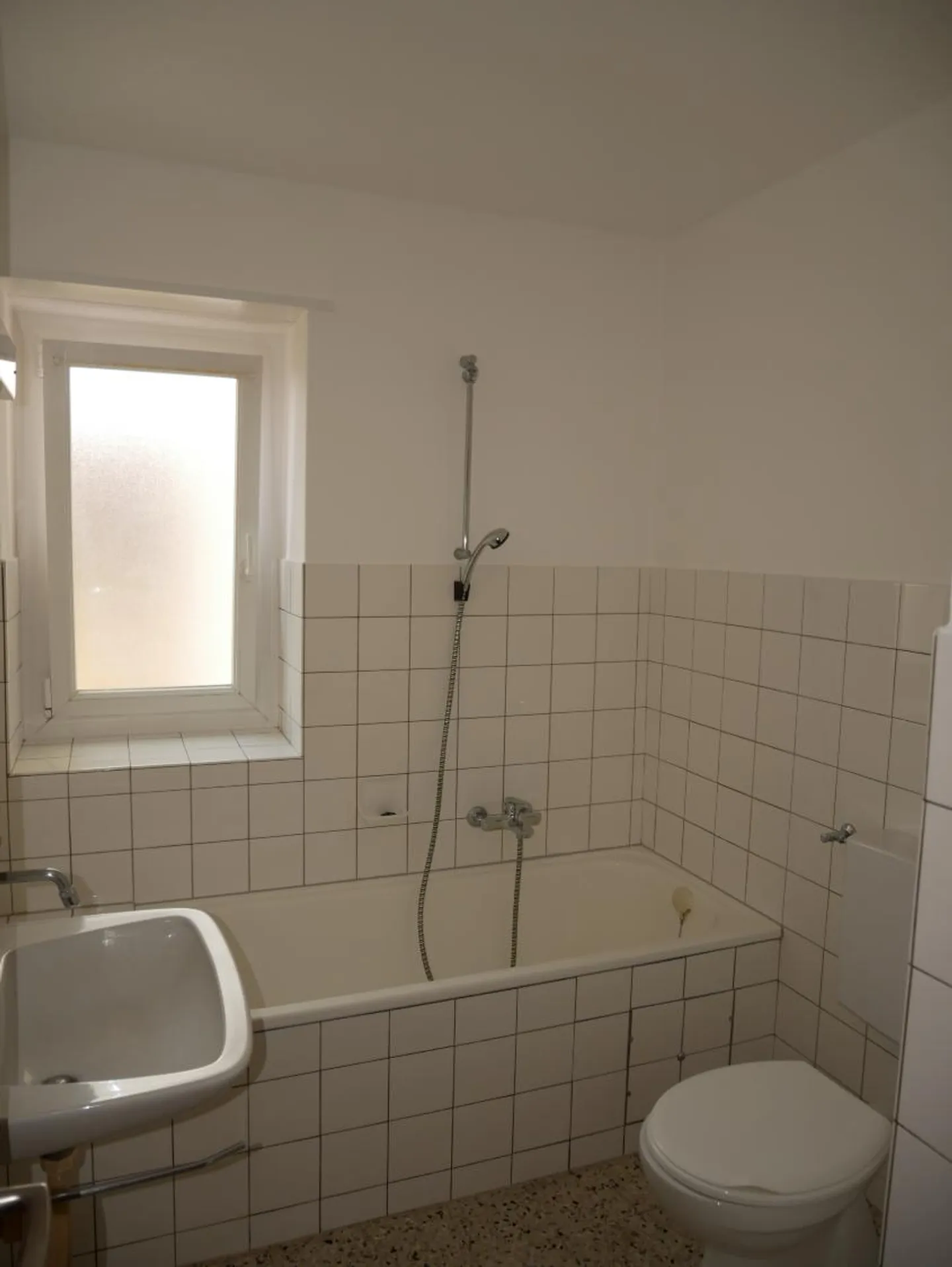 Appartement Charmant Près Gare - Photo 5 sur 8