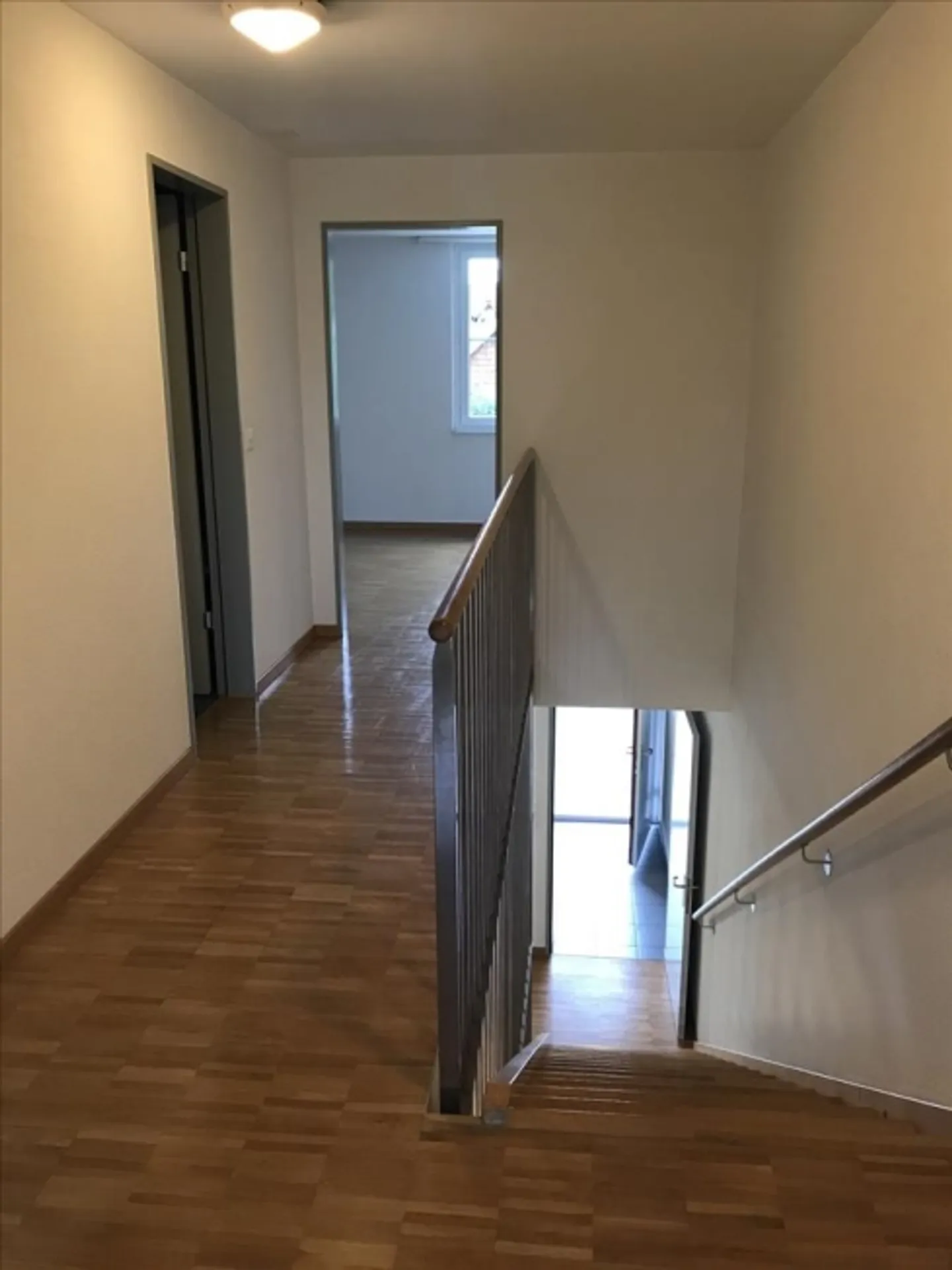 Spacious Apartment in Central Location - Photo 7 of 9