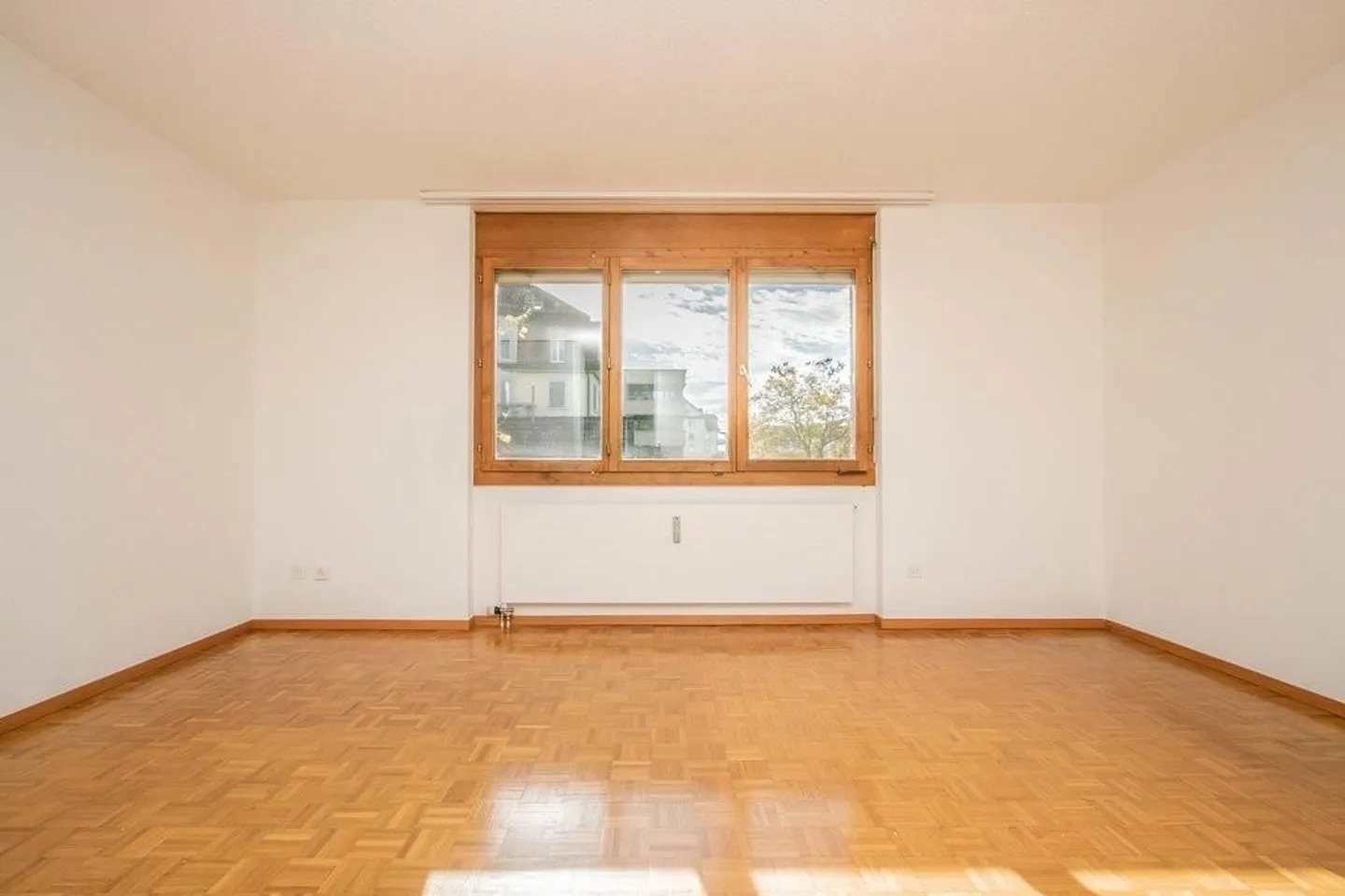 Apartment near city center - very good transport connections - Photo 2 of 12
