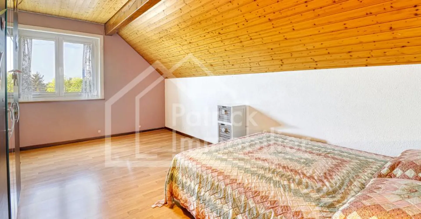 Spacious Detached Villa in Quiet Area - Photo 9 of 11