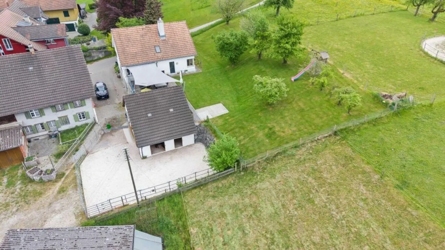Bijou- Pferdeparadies! Einfamilienhaus mit Pferdestall - Foto 7 von 29