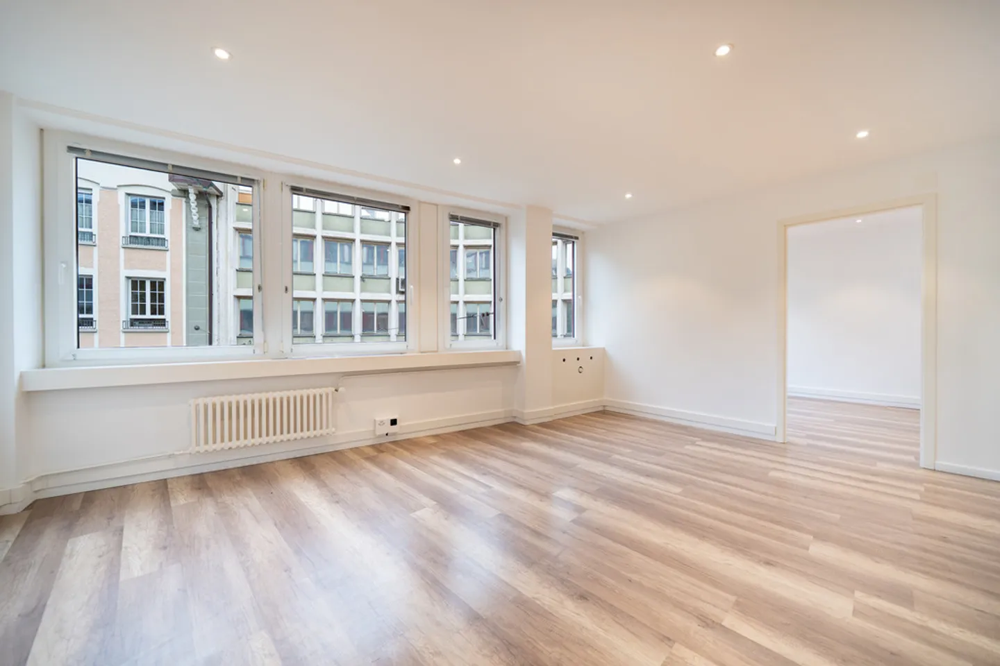 Idealer Standort für Gewerbe - Foto 1 von 7