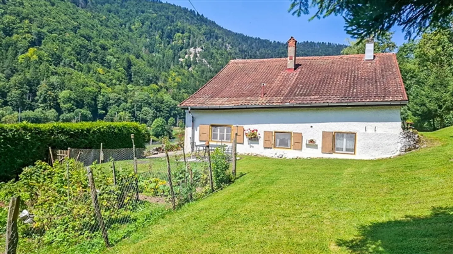 Vecchio casale su un terreno di 2'169 m2 + terreno di 6'072 - Foto 18 di 20