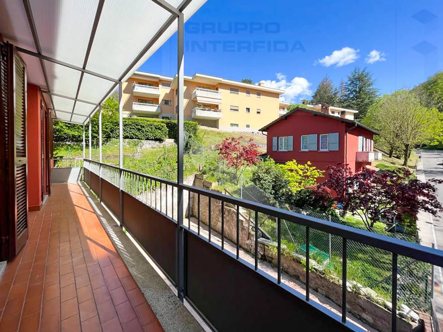BIFAMILIAIRE A MENDRISIO - Photo 2 sur 11