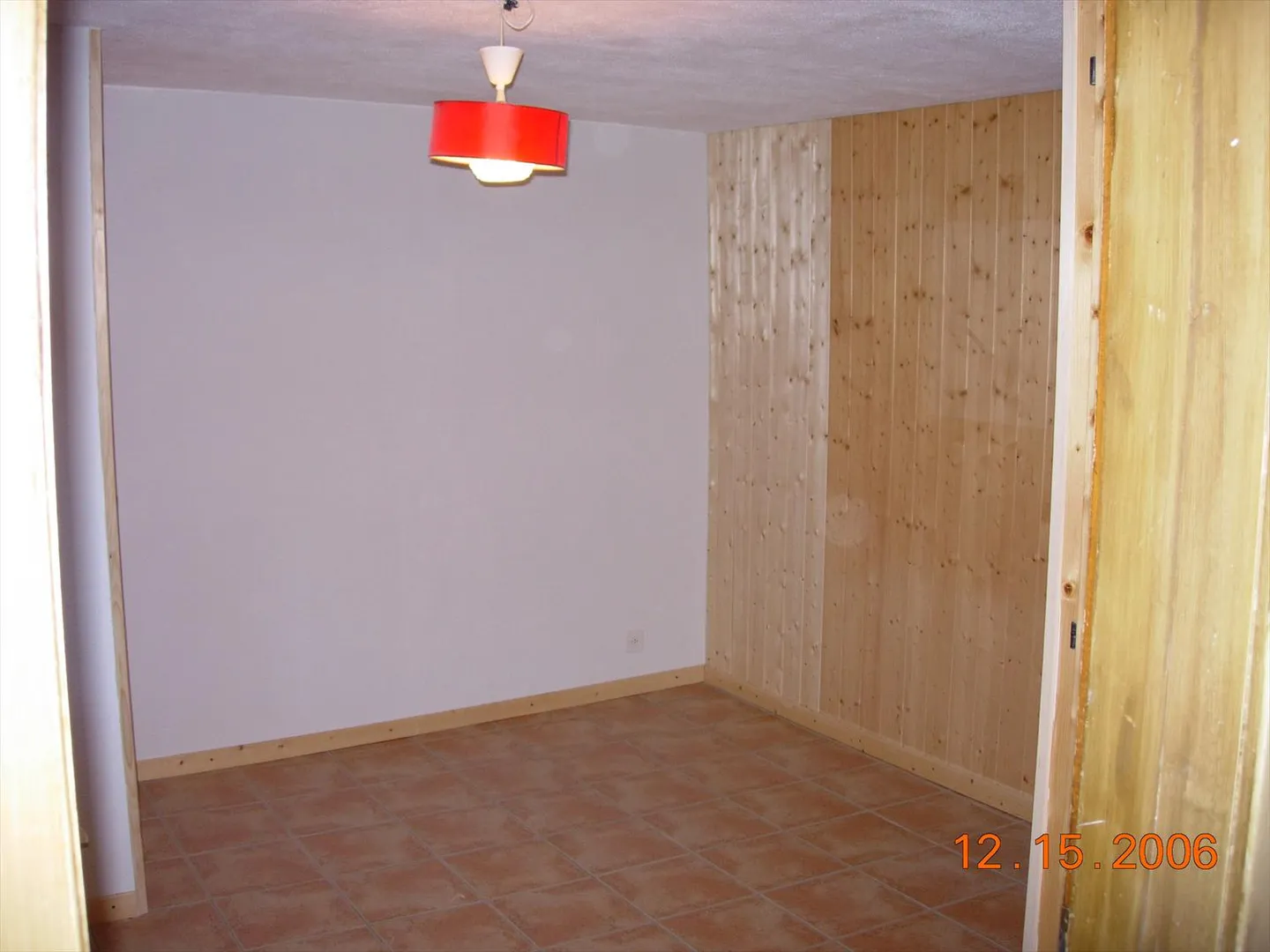 2.5 Room Apartment - Photo 2 of 8