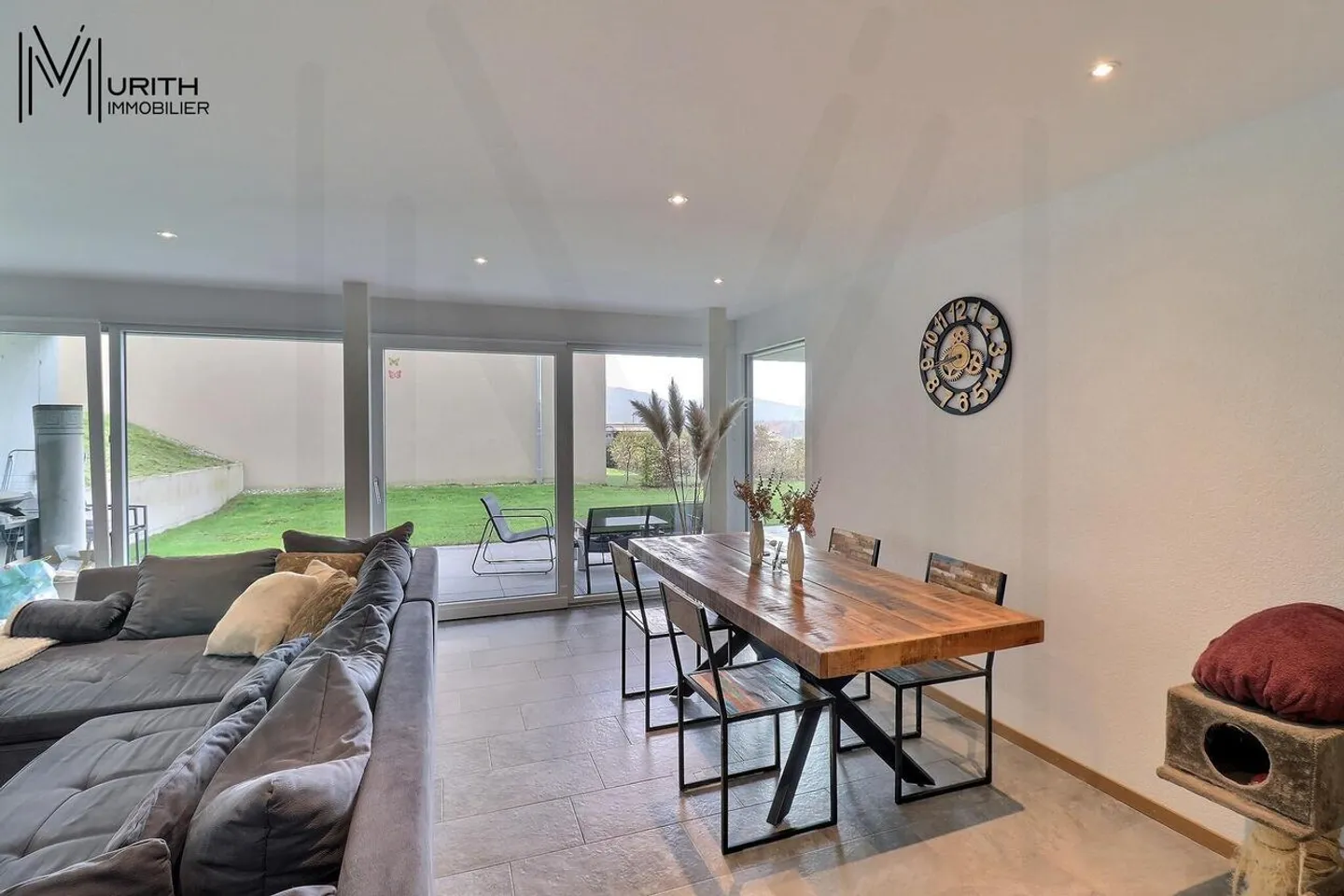 Magnificent 4.5-room apartment on the ground floor with garden and terrace - Photo 4 of 10