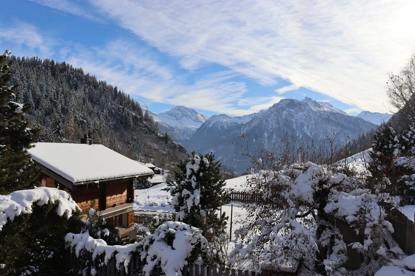 Charmantes Chalet mit Bergblick - Foto 3 von 22