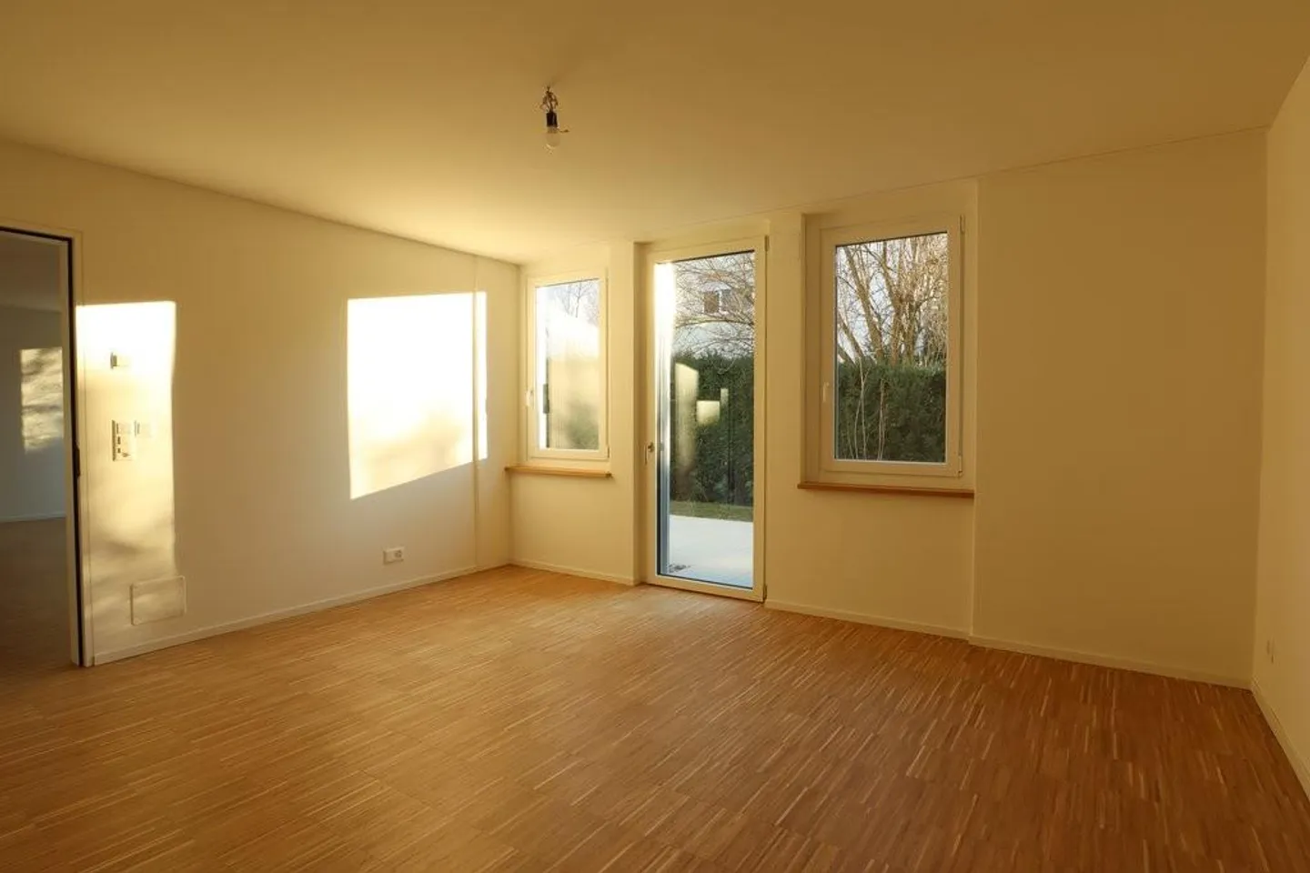 Bright apartment with garden seating area and washing tower after first occupancy - Photo 6 of 8
