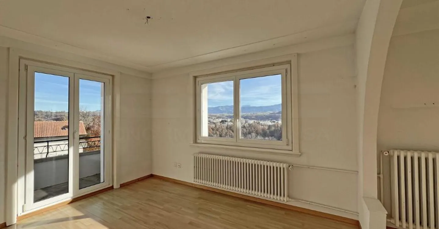 4,5-Zimmer-Wohnung im obersten Stockwerk des Gebäudes - Foto 6 von 12
