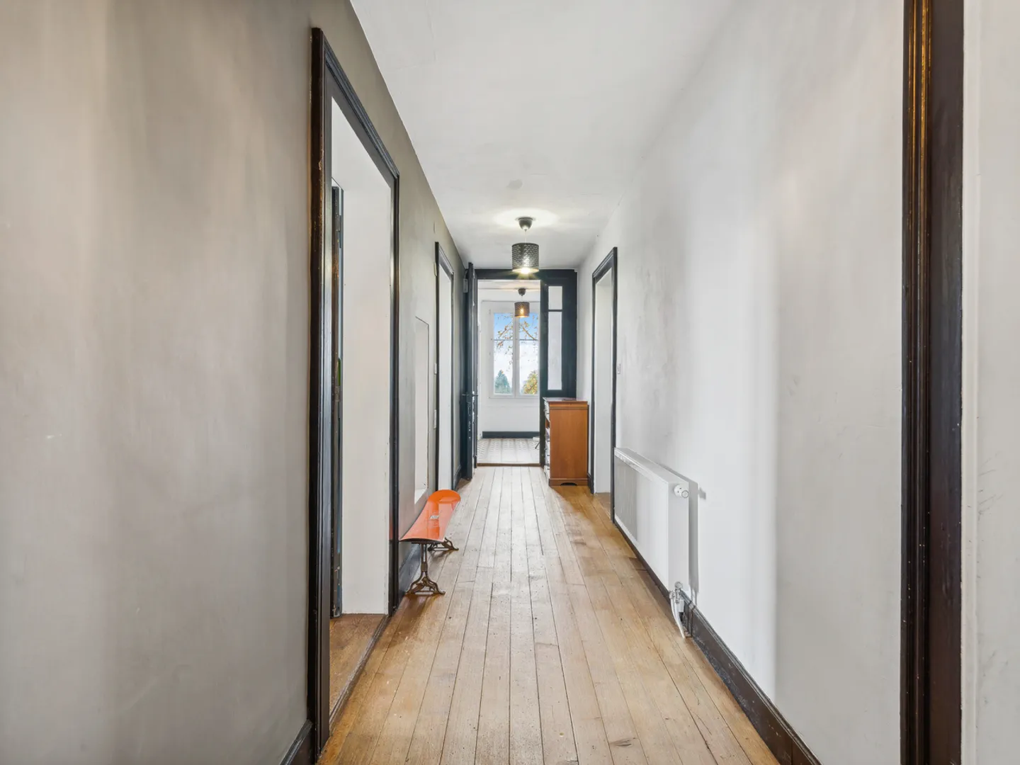 Unusual house nestled in the heart of Château-d'Oex - Photo 7 of 10