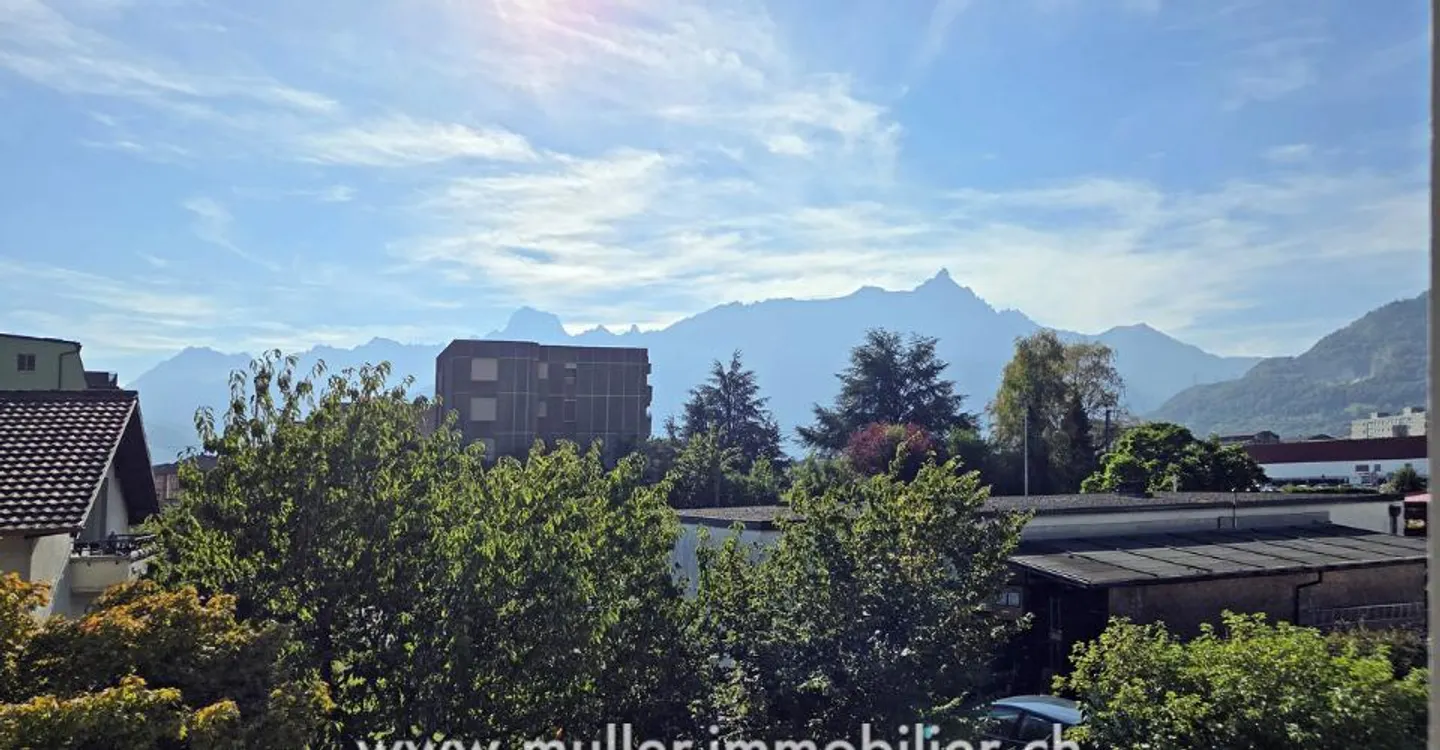 Maison Charmante avec Vue Montagne - Photo 2 sur 11