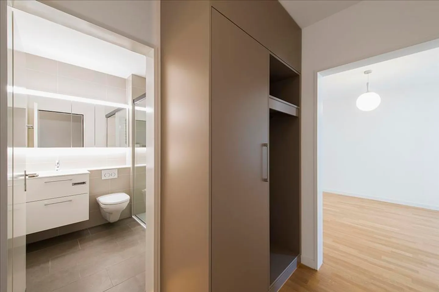 Modernes Apartment in Basel - Foto 2 von 7