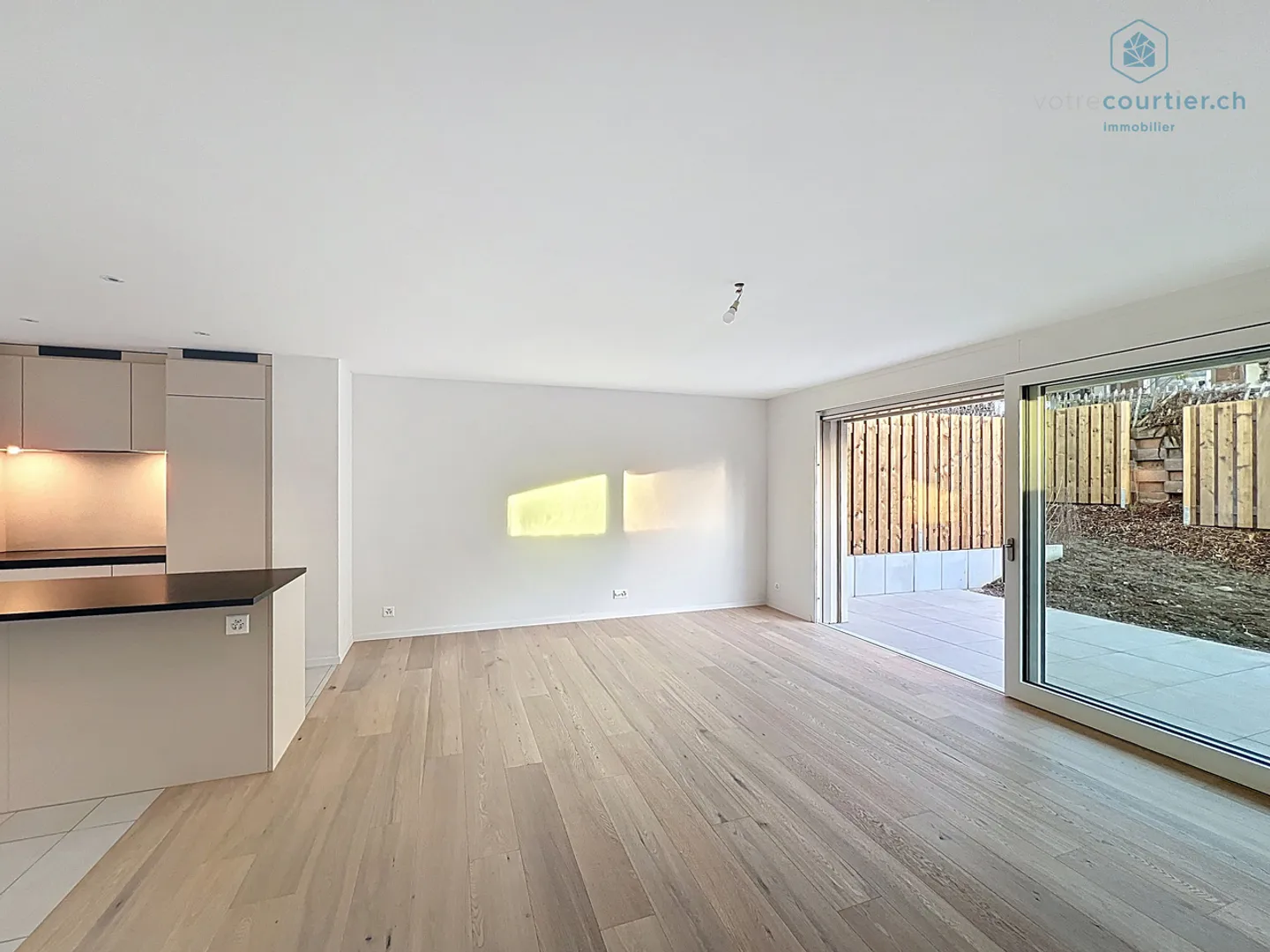 Available immediately, new villa in a quiet area without nuisance - Photo 4 of 15