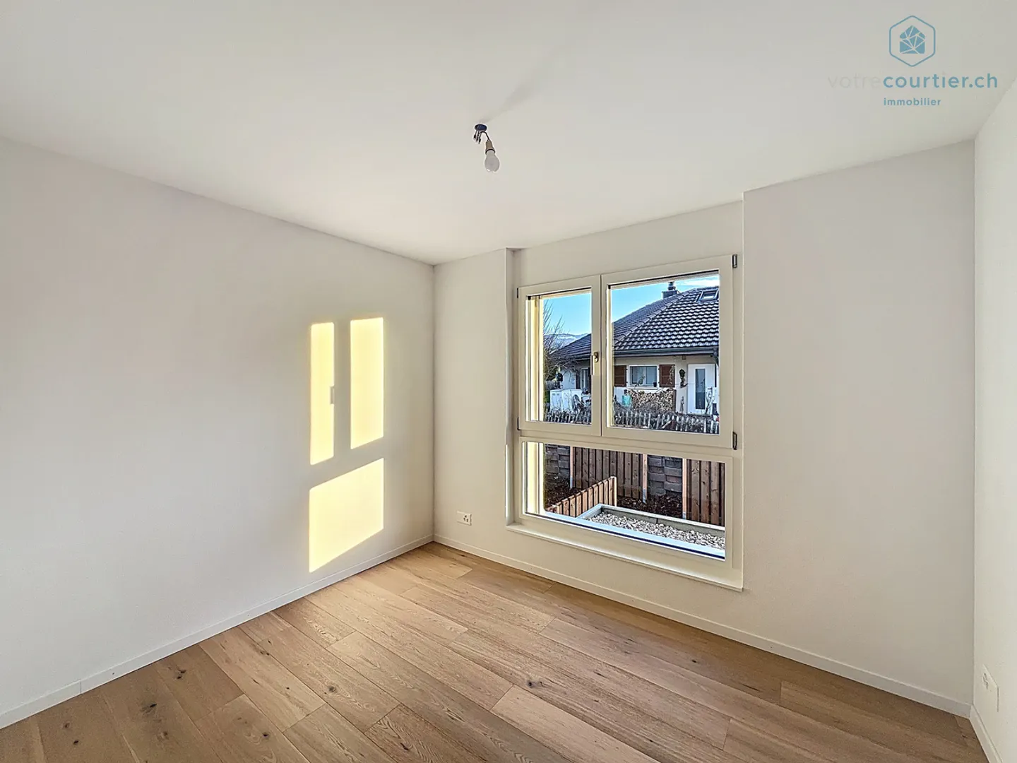 Available immediately, new villa in a quiet area without nuisance - Photo 11 of 15