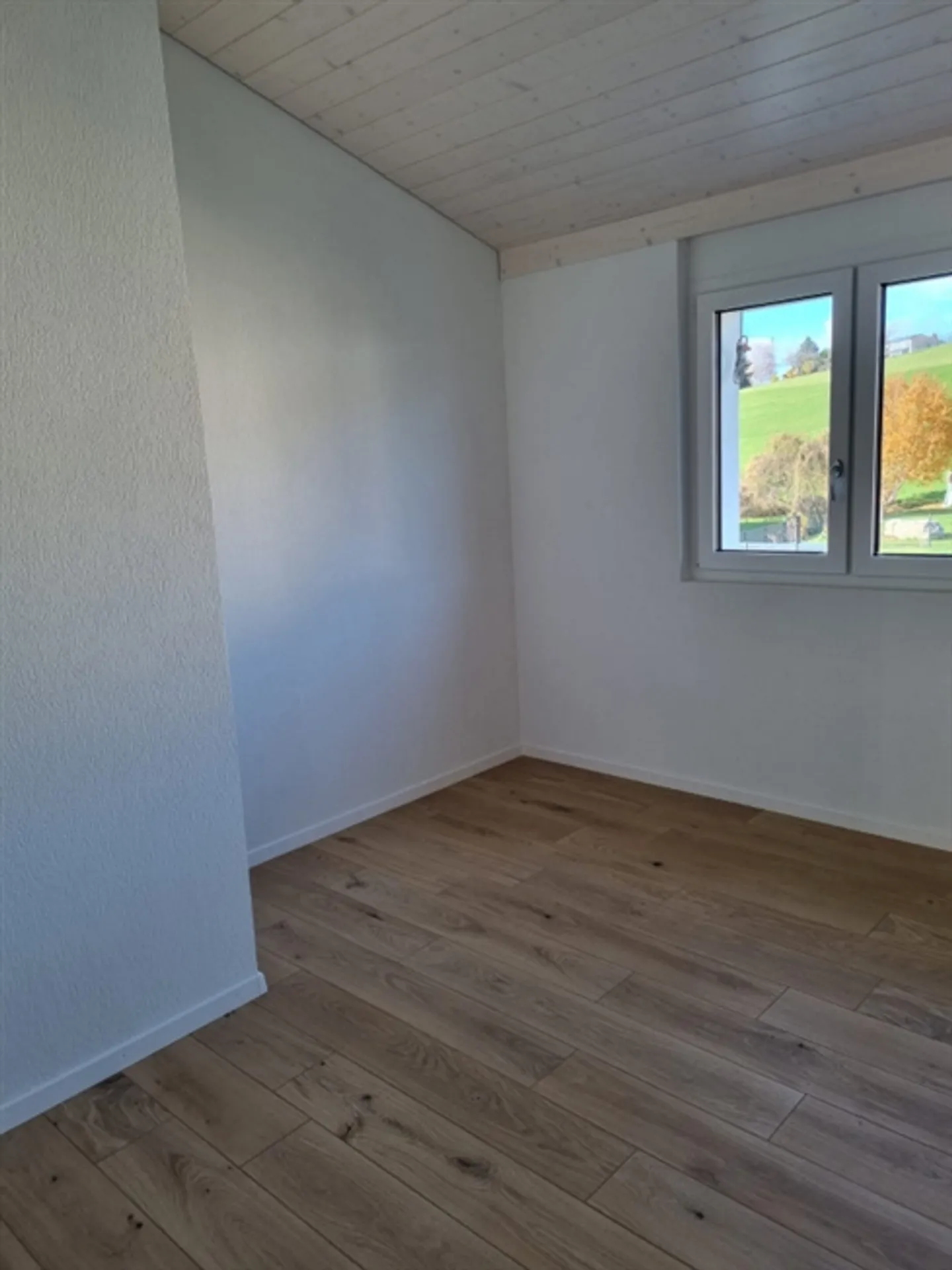 NEW Apartment - 5.5 Rooms in a Villa in SAVIGNY (VD) - Photo 7 of 7