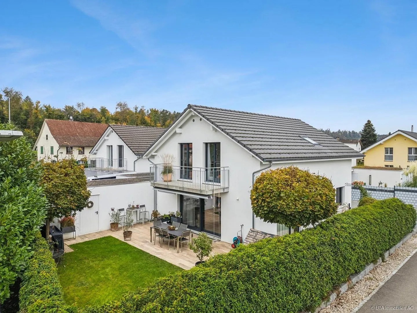 Maison individuelle neuve dans un quartier idyllique de maisons individuelles - Photo 1 sur 18