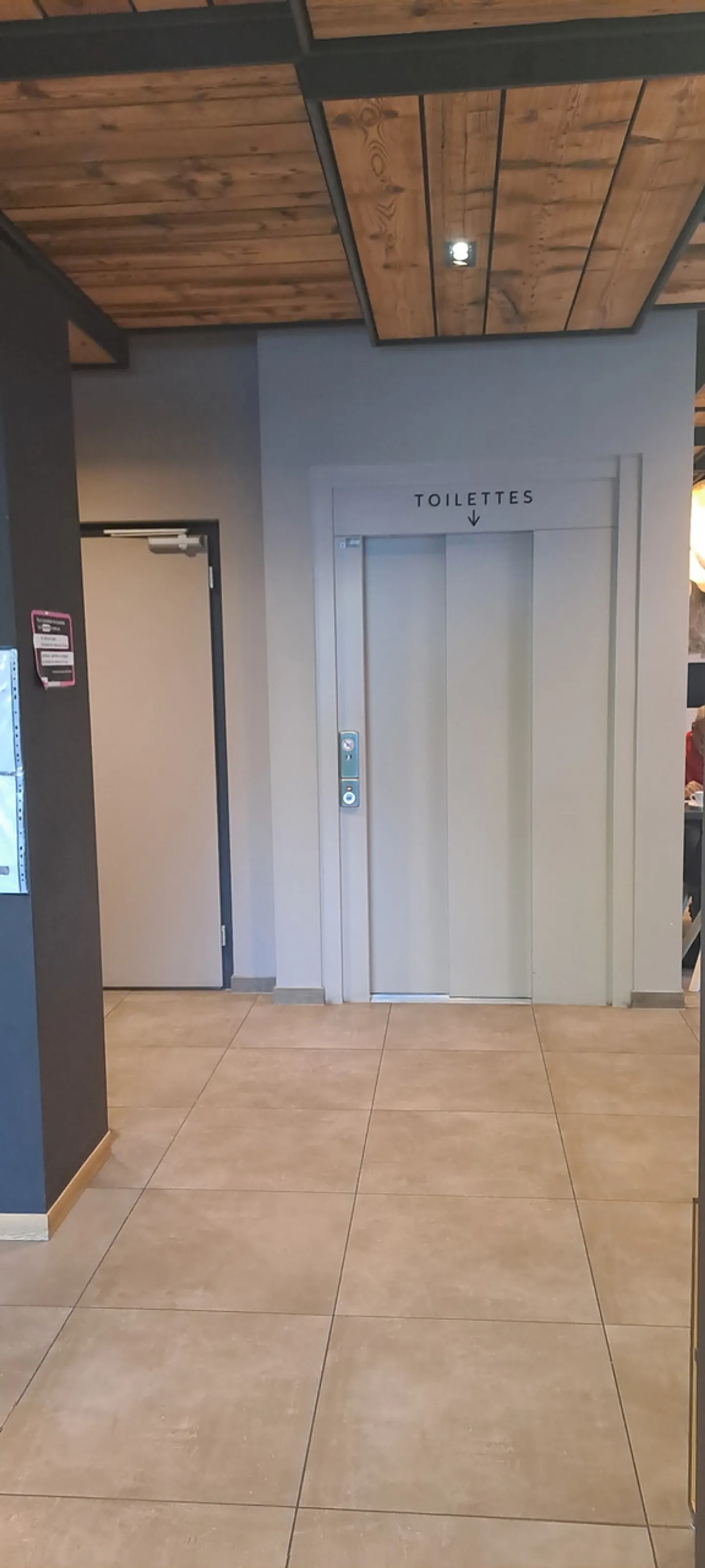 Gewerblicher Duplex in Martigny - Foto 7 von 14