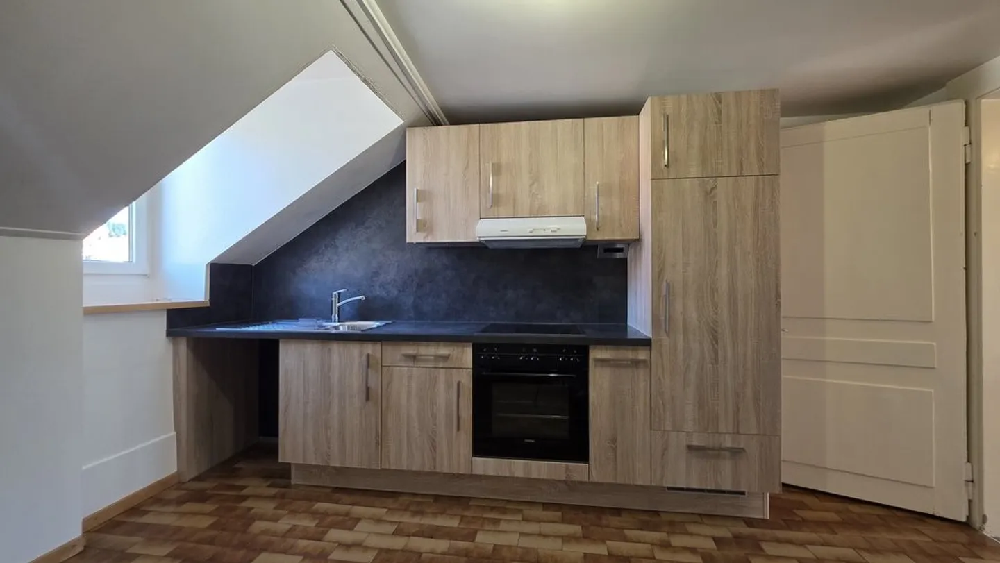 Bel appartement de 3 pièces avec tout le confort à un prix de location attractif - Photo 1 sur 10