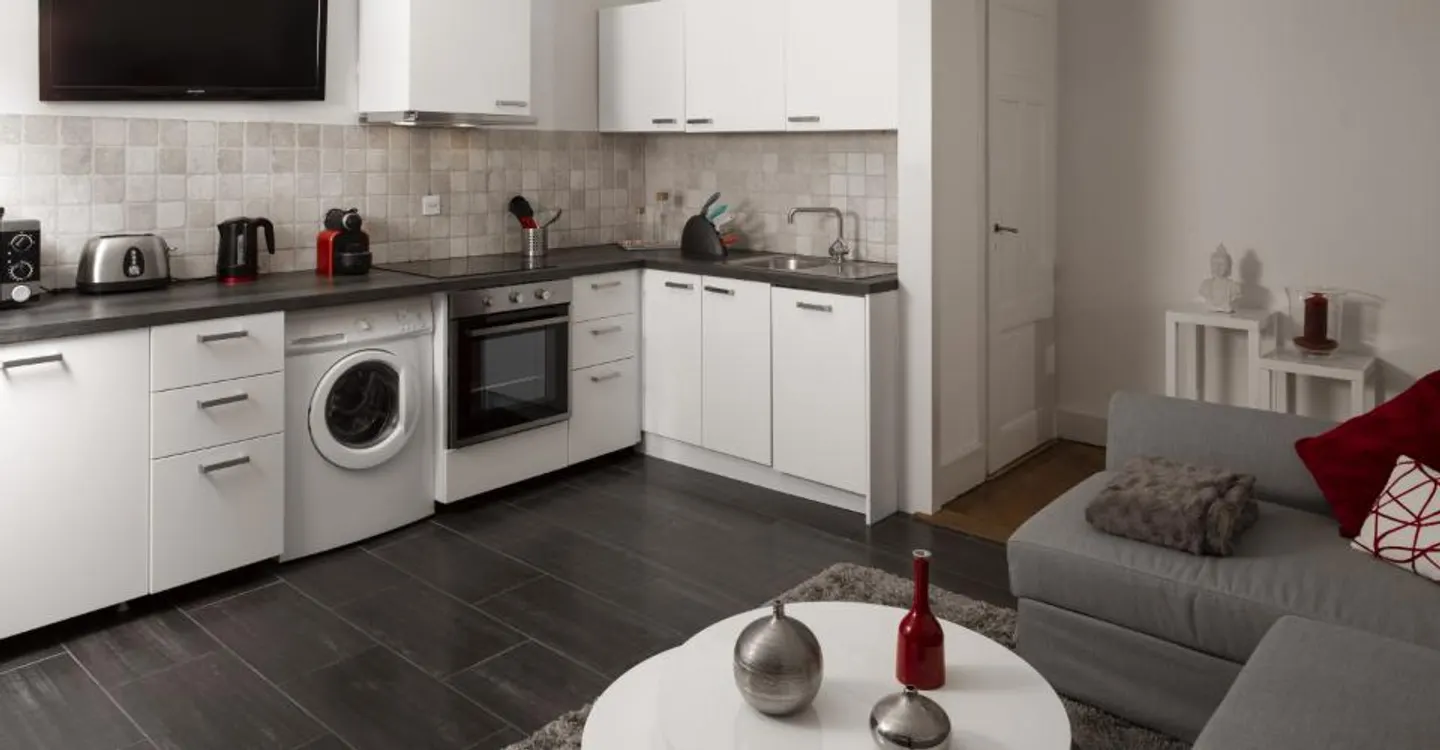 MODERN 2.5 ROOMS in SERVETTE - Photo 4 of 5