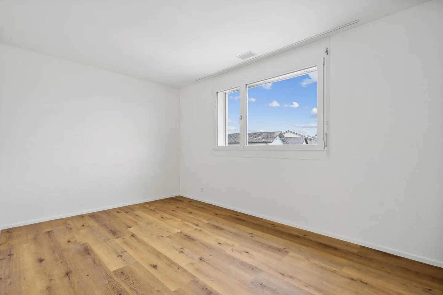 Central, modern 3.5 room apartment - Photo 8 of 26