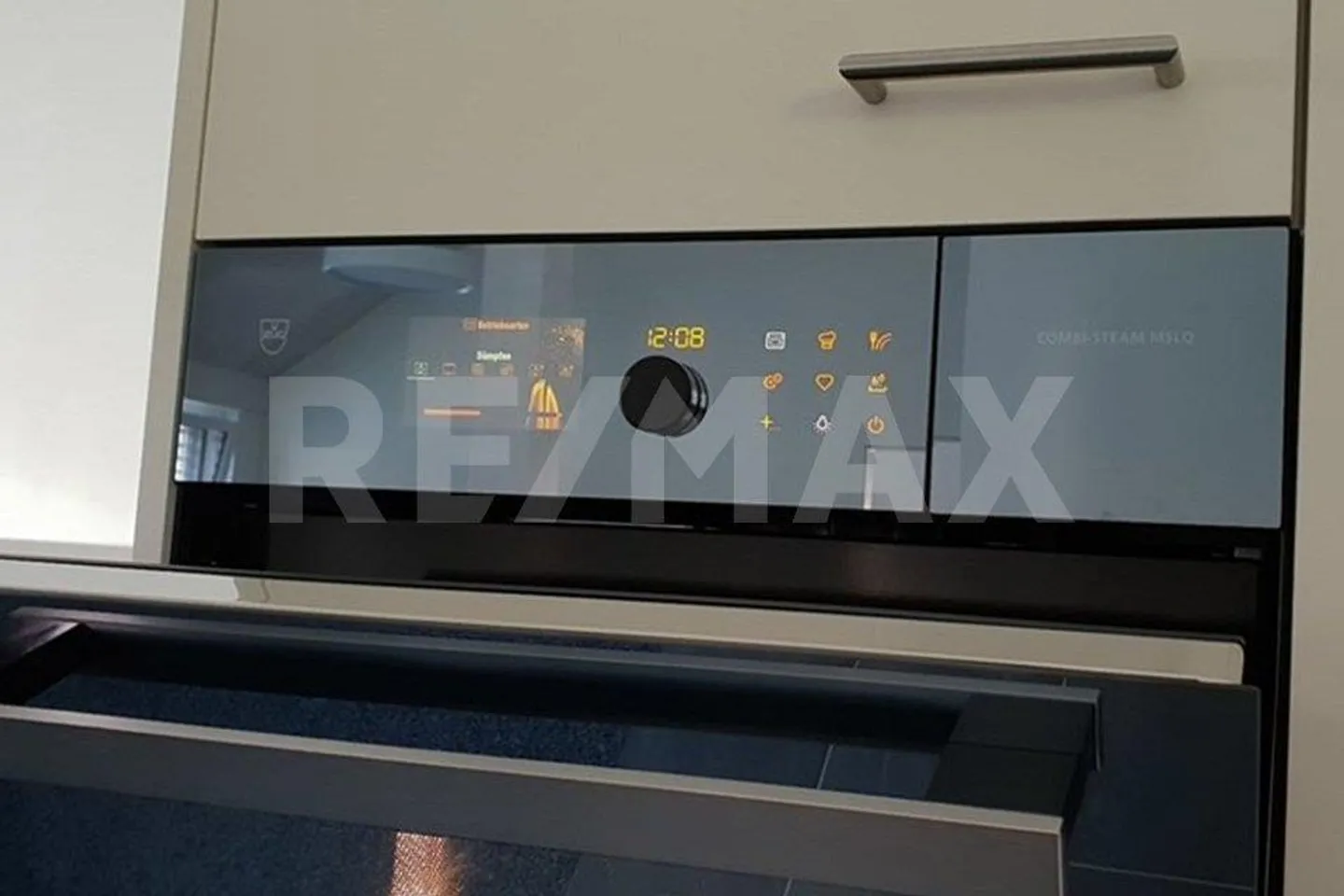 Casa con 6 stanze - Foto 4 di 13