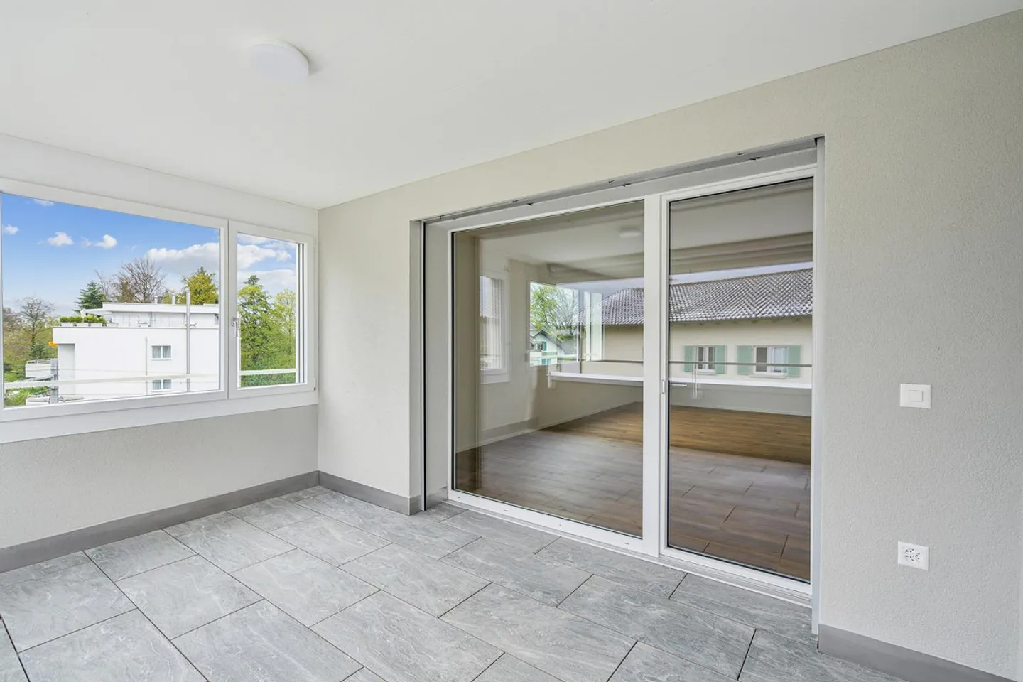 Central, modern 3.5 room apartment - Photo 19 of 26