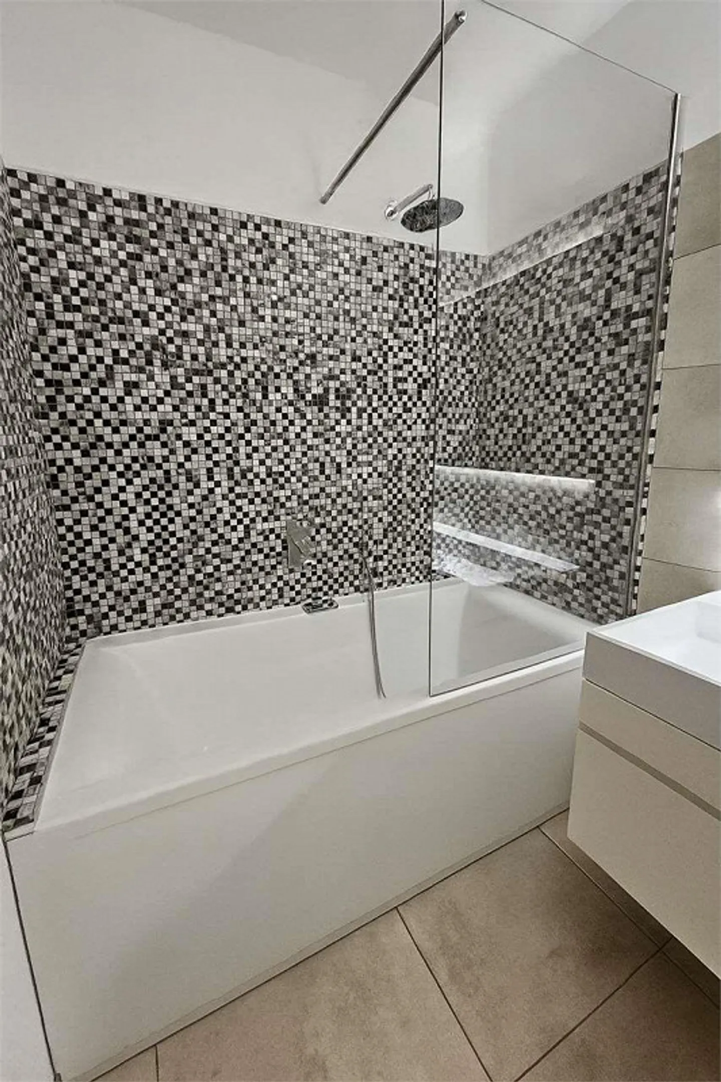 Appartamento 3.5 locali con terrazza - Foto 7 di 12