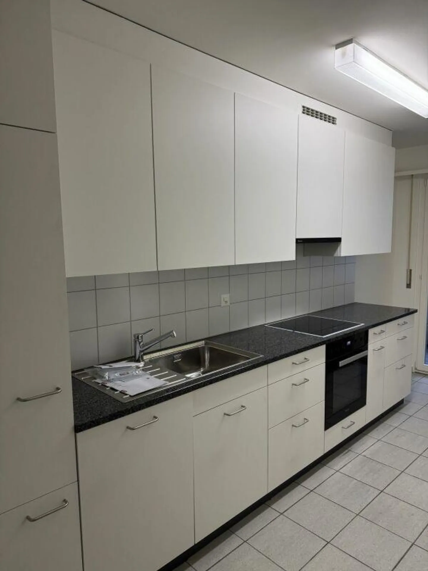 Renovated apartment with new kitchen by the Rhine - Photo 5 of 6
