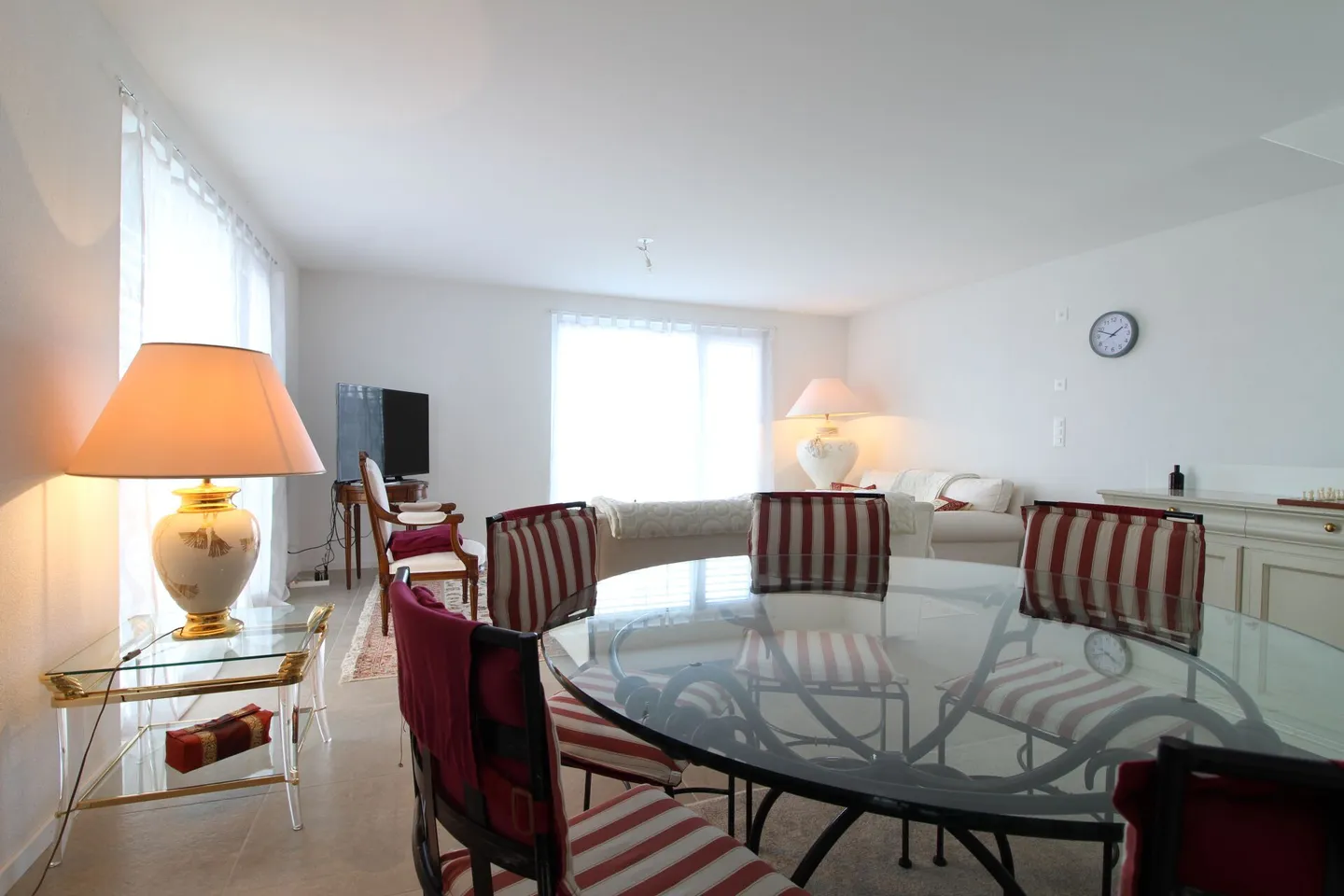 Bella villa bifamiliare di 140 m², distribuita in due appartamenti - Foto 5 di 16