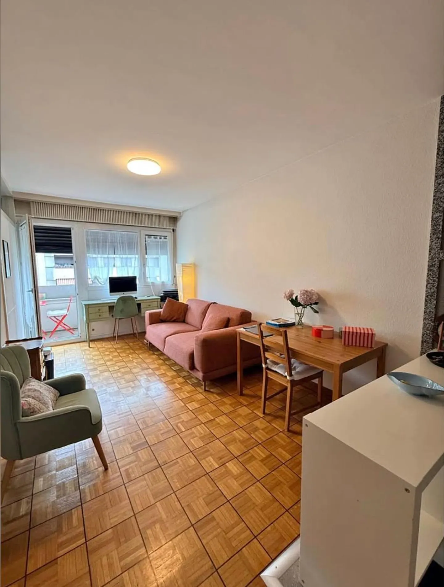 Charmant Appartement de 3 Pièces à Champel - Photo 2 sur 3