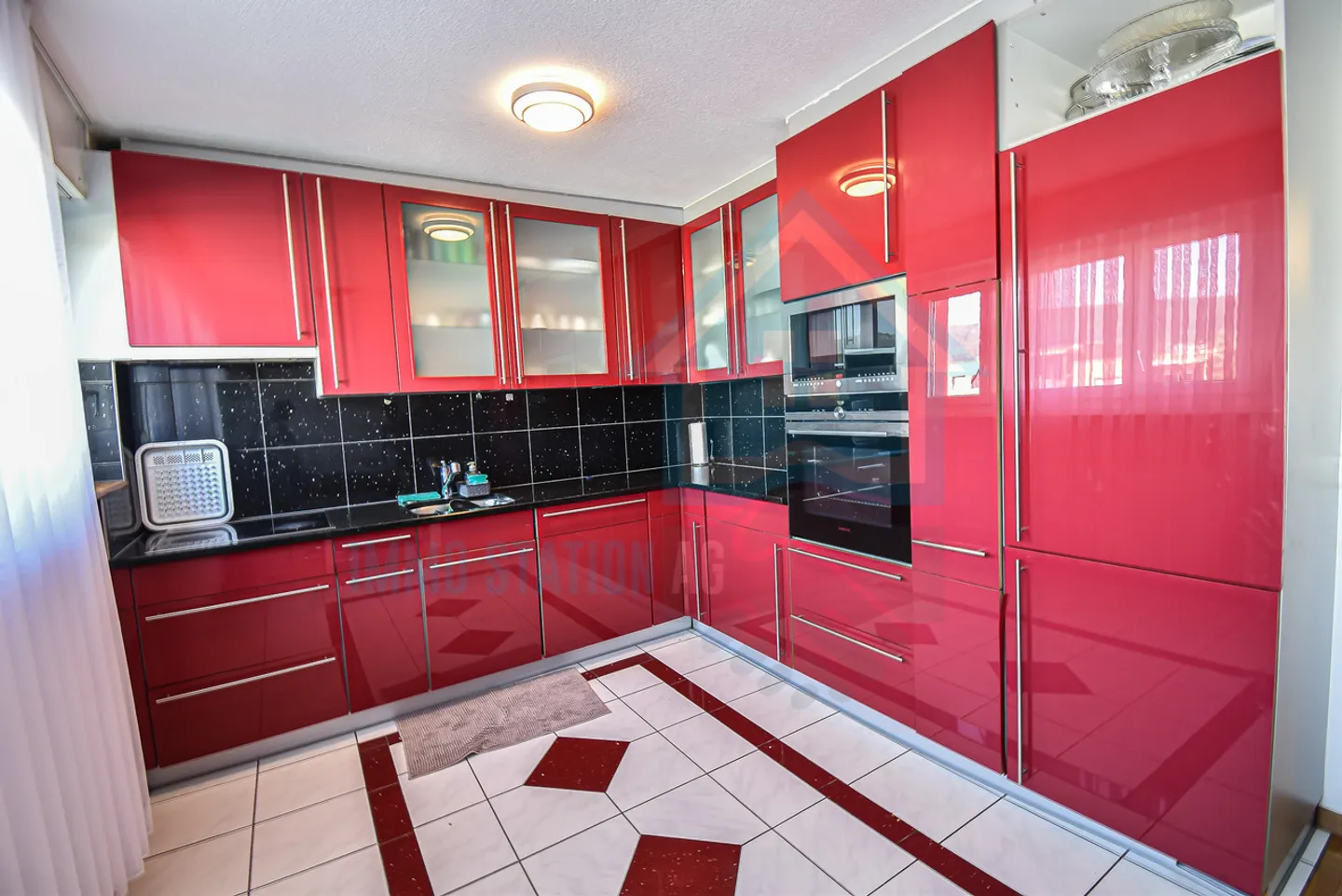 Spacious 5.5-room apartment near the village center of Neuenhof - Photo 3 of 11