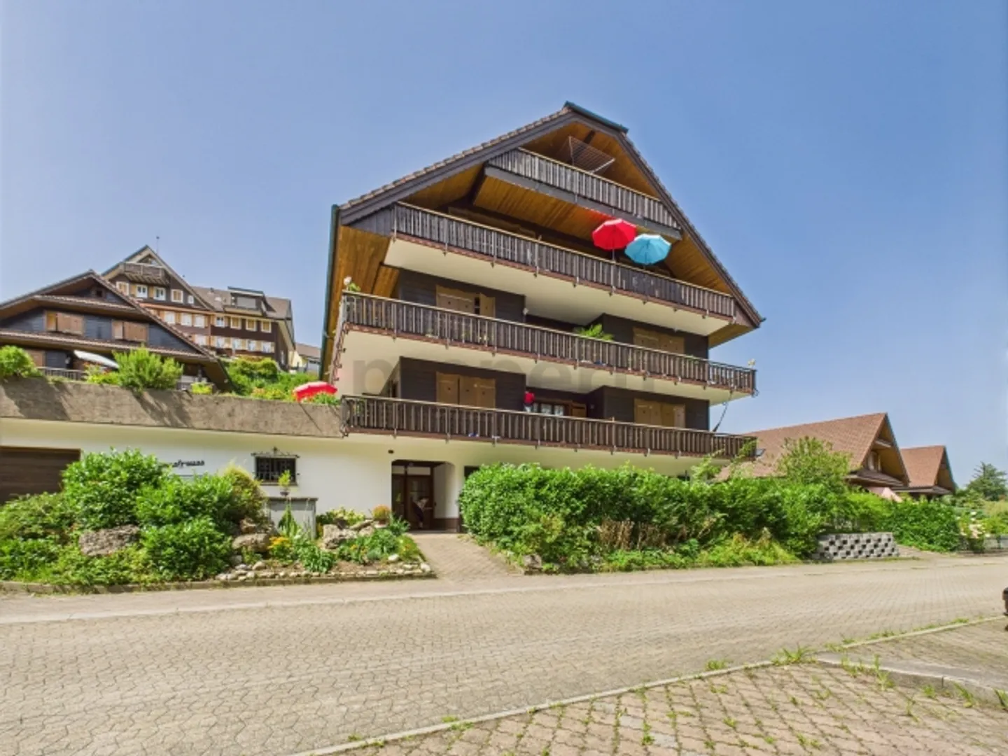 «Grosszügige 6.5-Zimmer-Maisonette mit Weitsicht in Meierskappel» - Foto 12 von 13