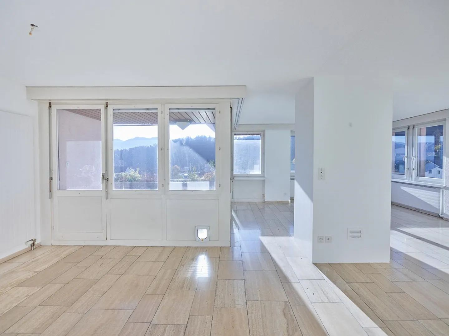 Posizione residenziale da sogno - Foto 13 di 26