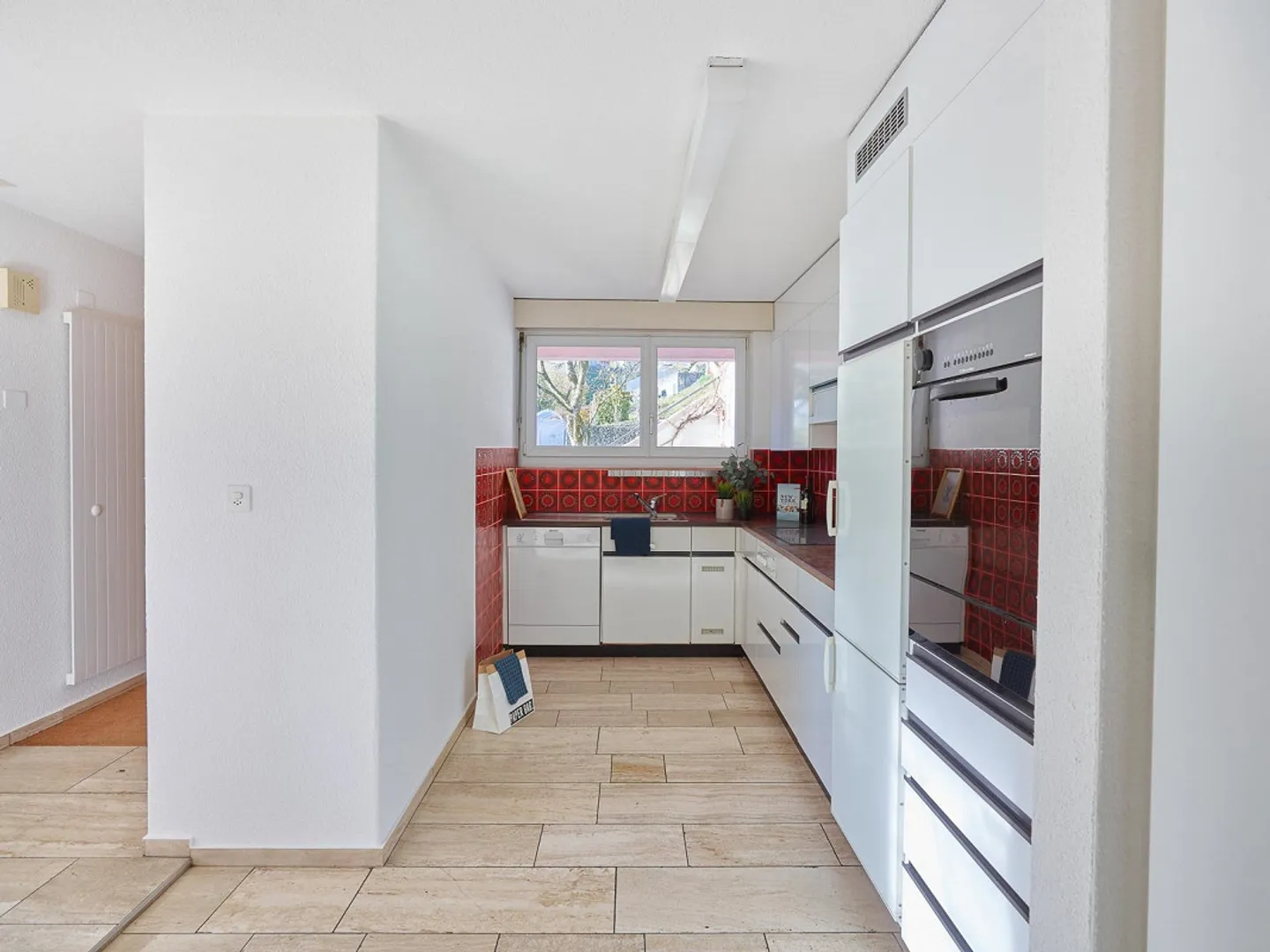 Posizione residenziale da sogno - Foto 5 di 26