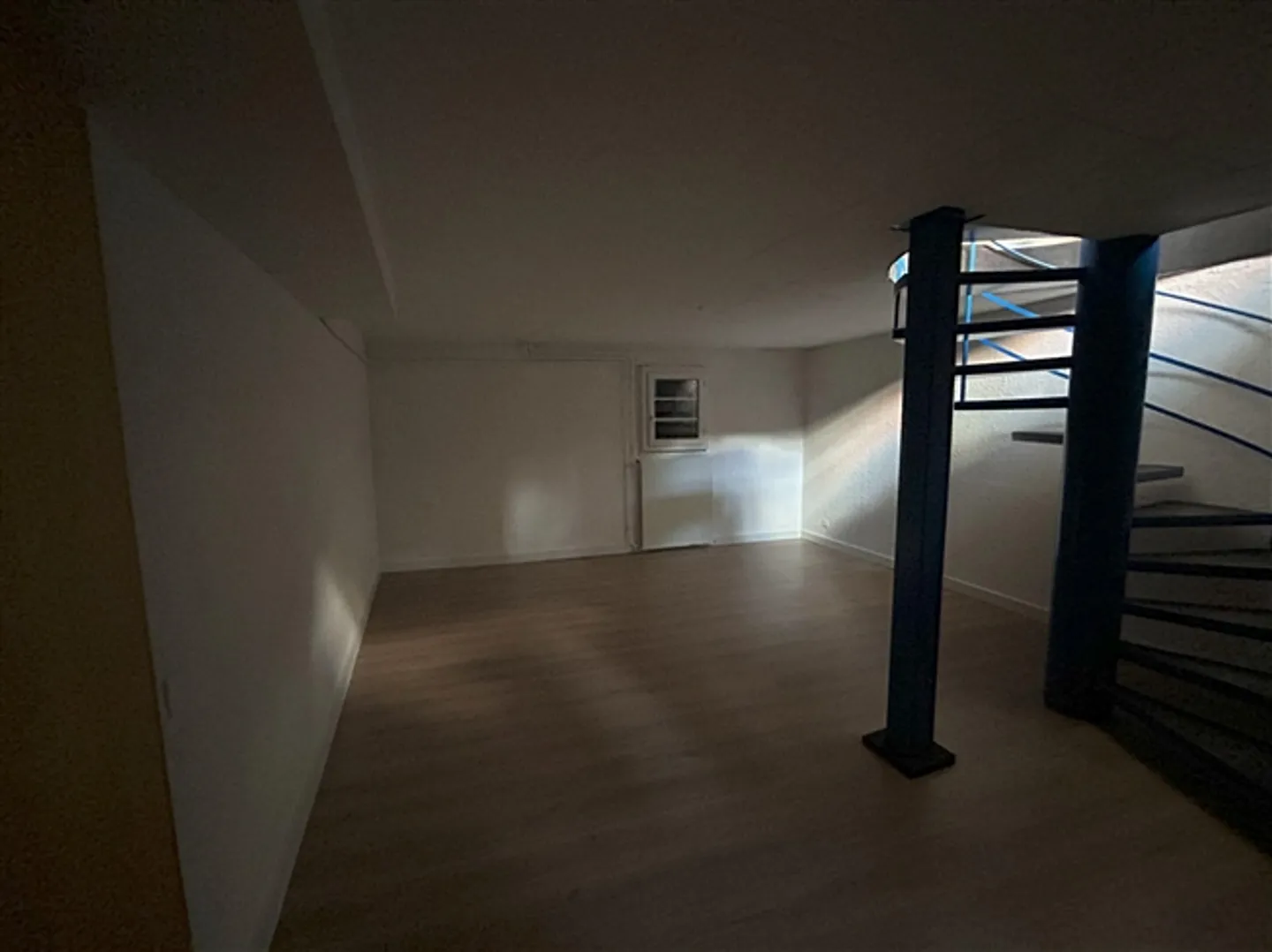 Passage Commercial pour Bureau au Rez-de-Chaussée - Centre-Ville - Photo 4 sur 4