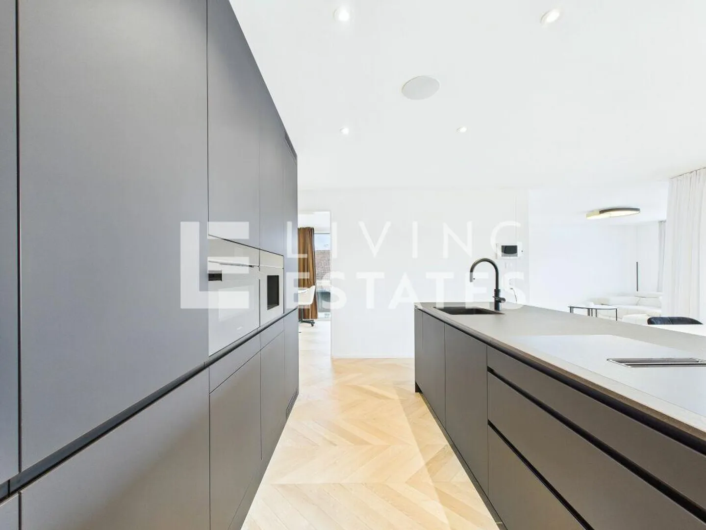 DESIGN APARTMENT - QUALITY AND COMFORT IN PERFECT HARMONY - Photo 5 of 15