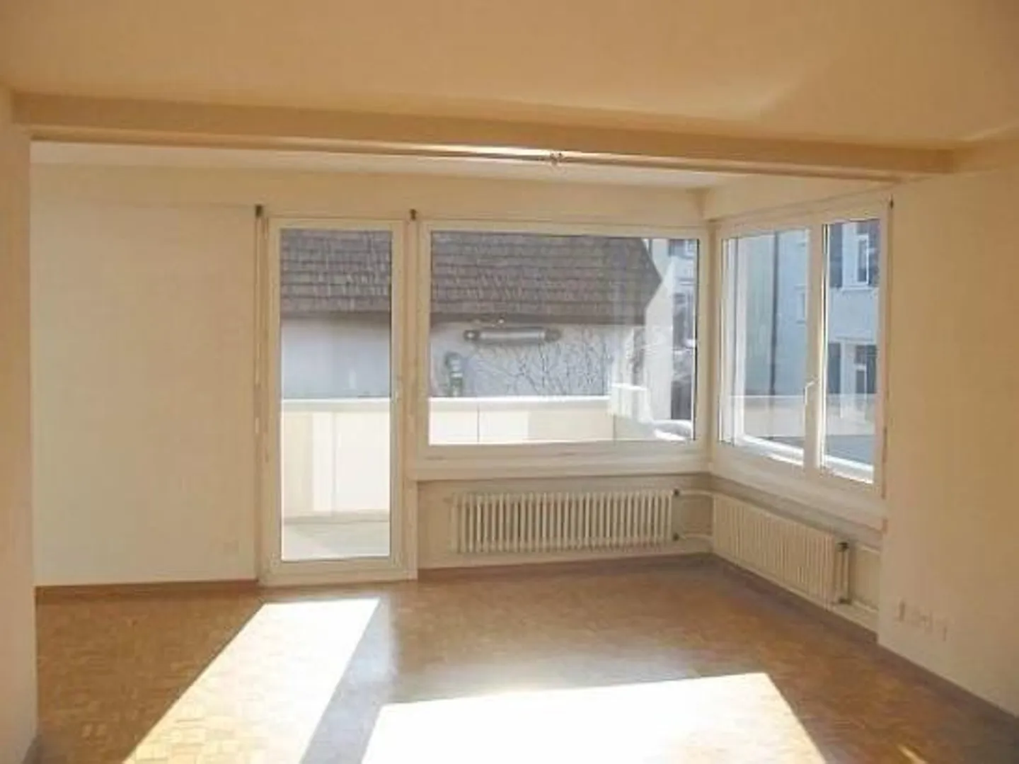 Appartamento in una posizione tranquilla e soleggiata vicino all'ospedale - Foto 4 di 5