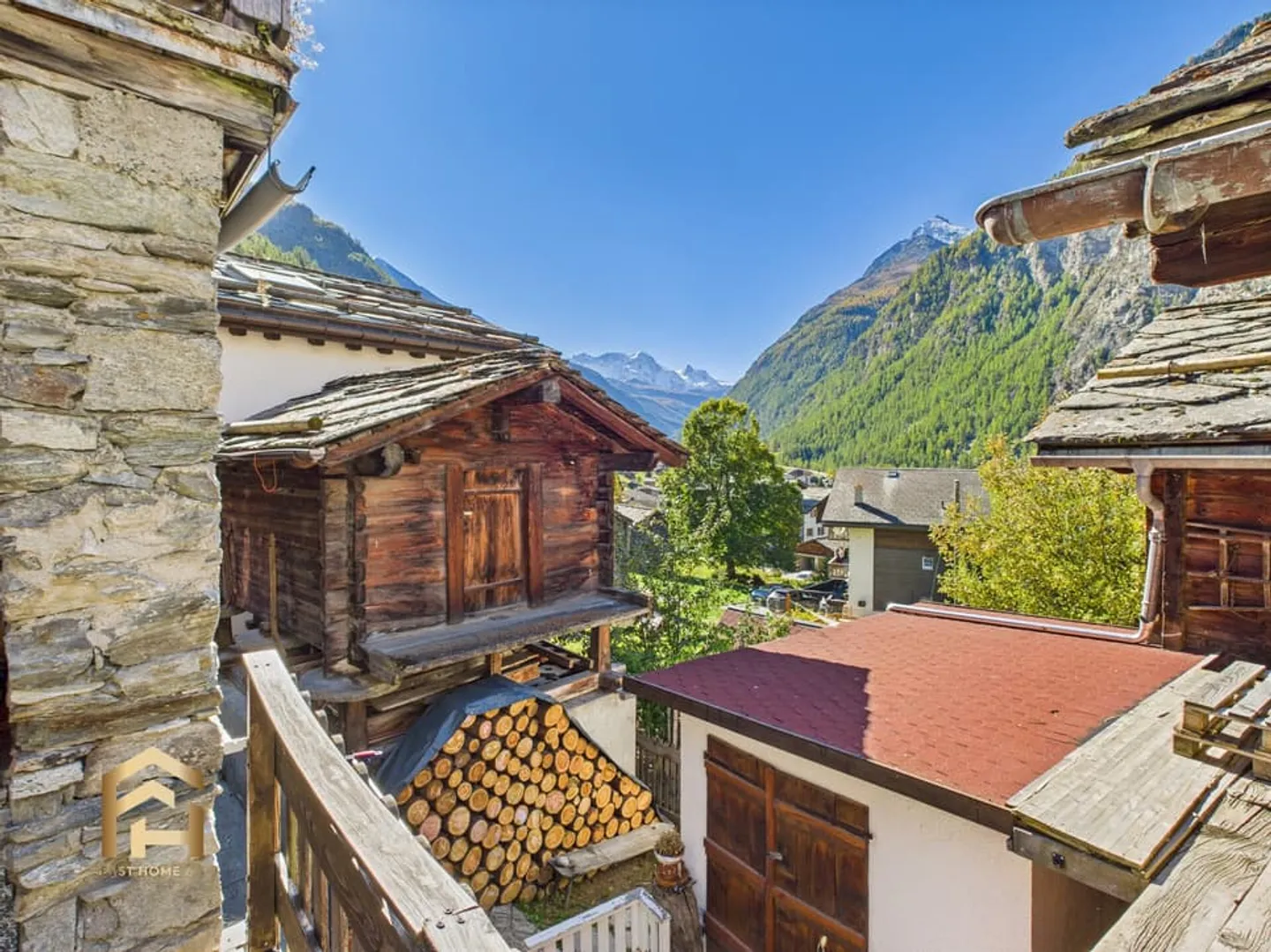 3.5-room apartment with outdoor seating area and balcony, including expandable stable and G - Photo 9 of 13