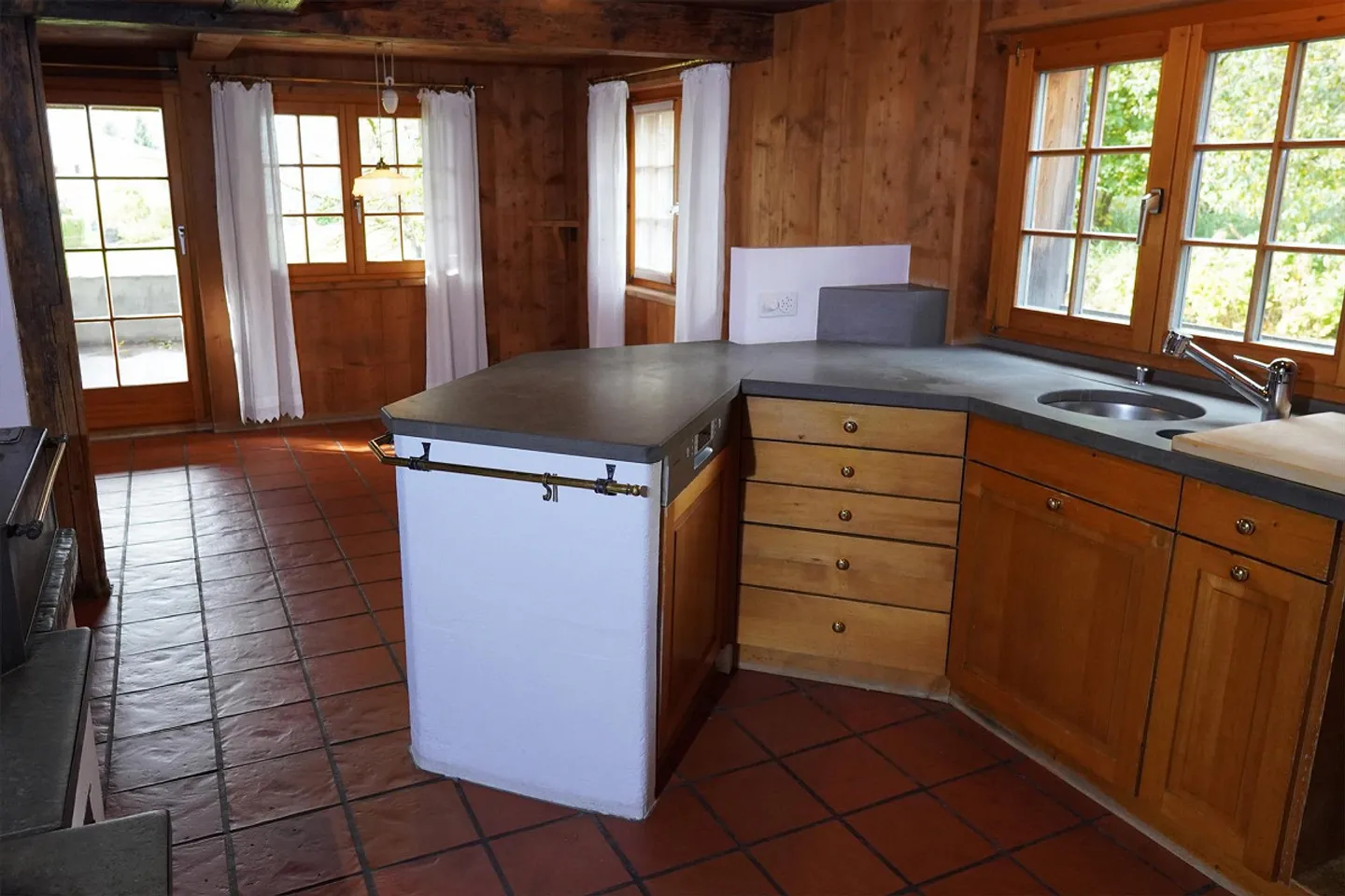 Spacious Single-Family Home - Photo 6 of 16