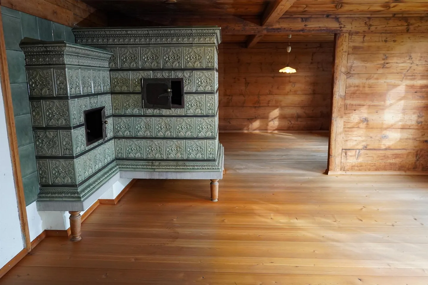 Spacious Single-Family Home - Photo 8 of 16