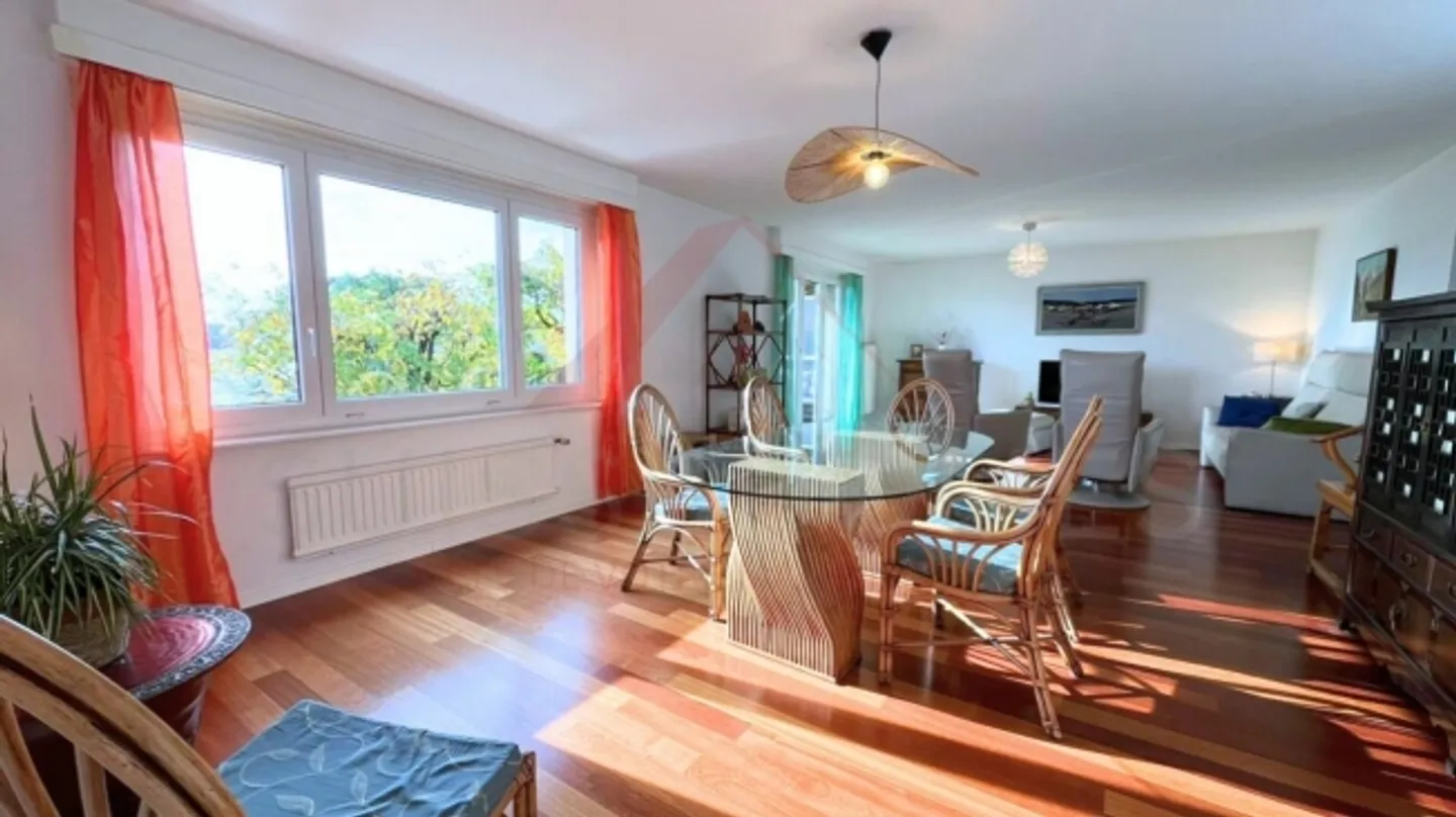 Außergewöhnlicher Seeblick - Wunderschöne 4,5-Zimmer-Wohnung mit 128 m², Garage und hochwertigen Ausstattungen - Foto 10 von 20