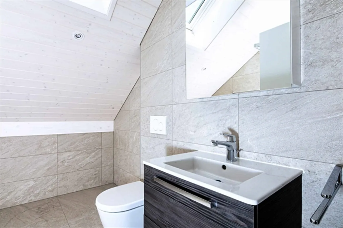 Maison familiale de luxe avec 4,5 pièces - Photo 4 sur 9