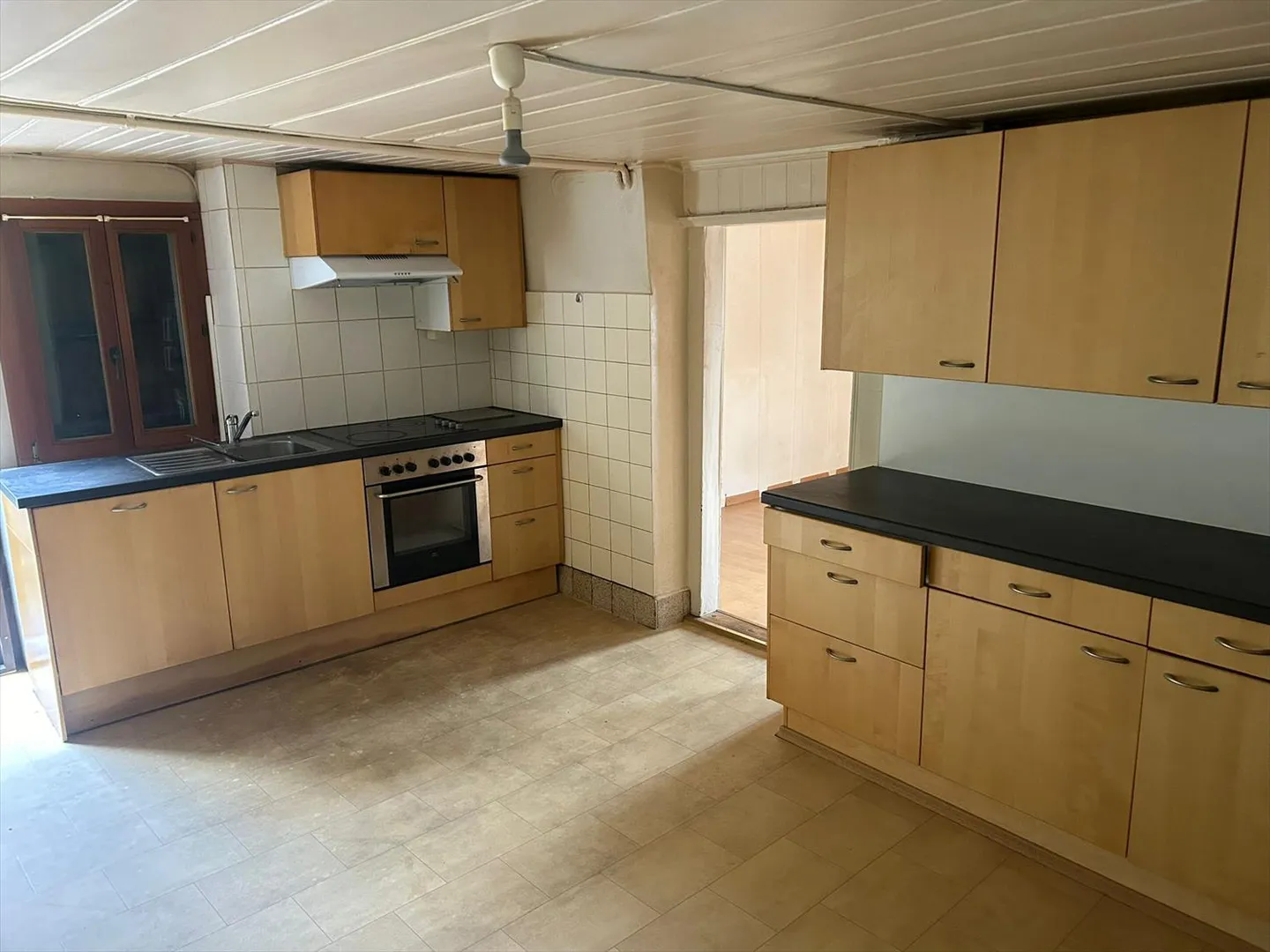 3.5 Room Apartment - Photo 1 of 5