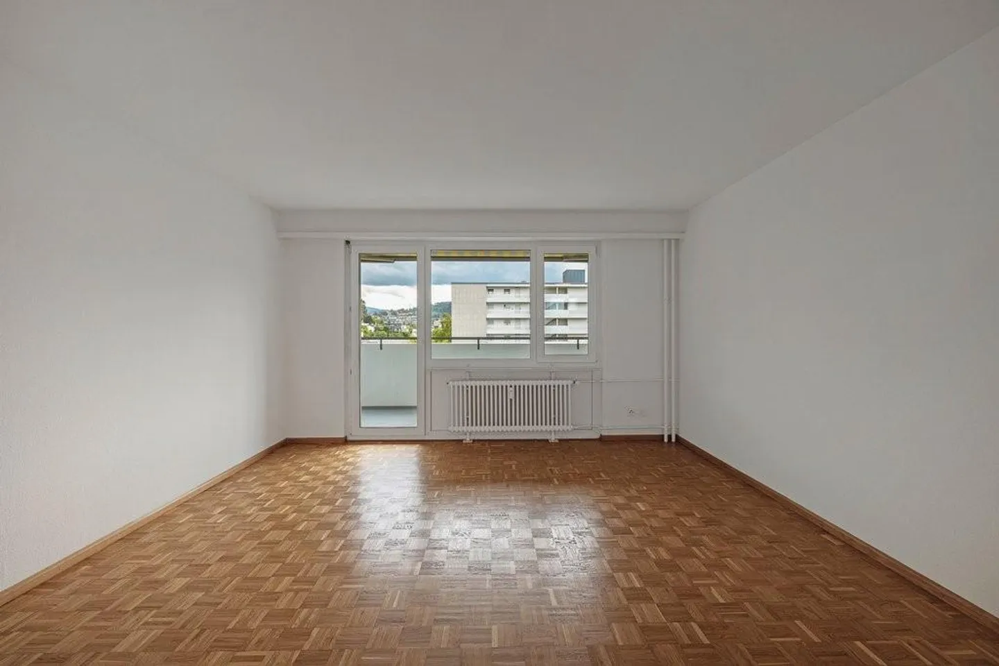 Appartamento luminoso in una posizione centrale - Foto 4 di 10