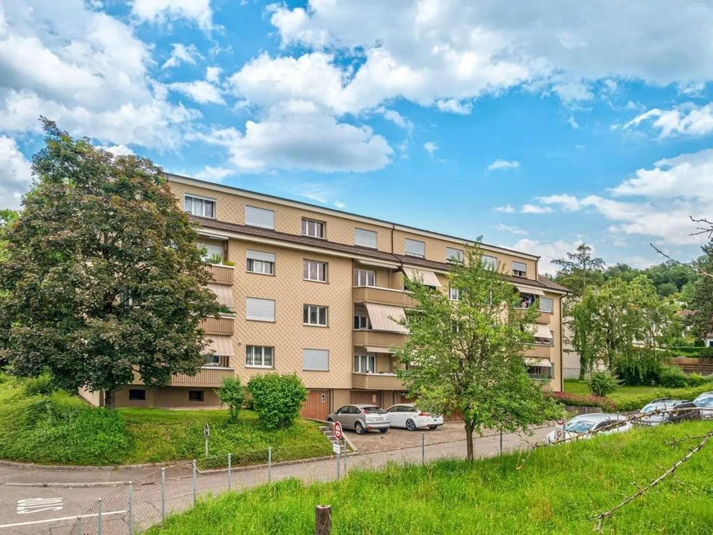 Super rapport qualité-prix près du château de Bottmingen - Photo 1 sur 10