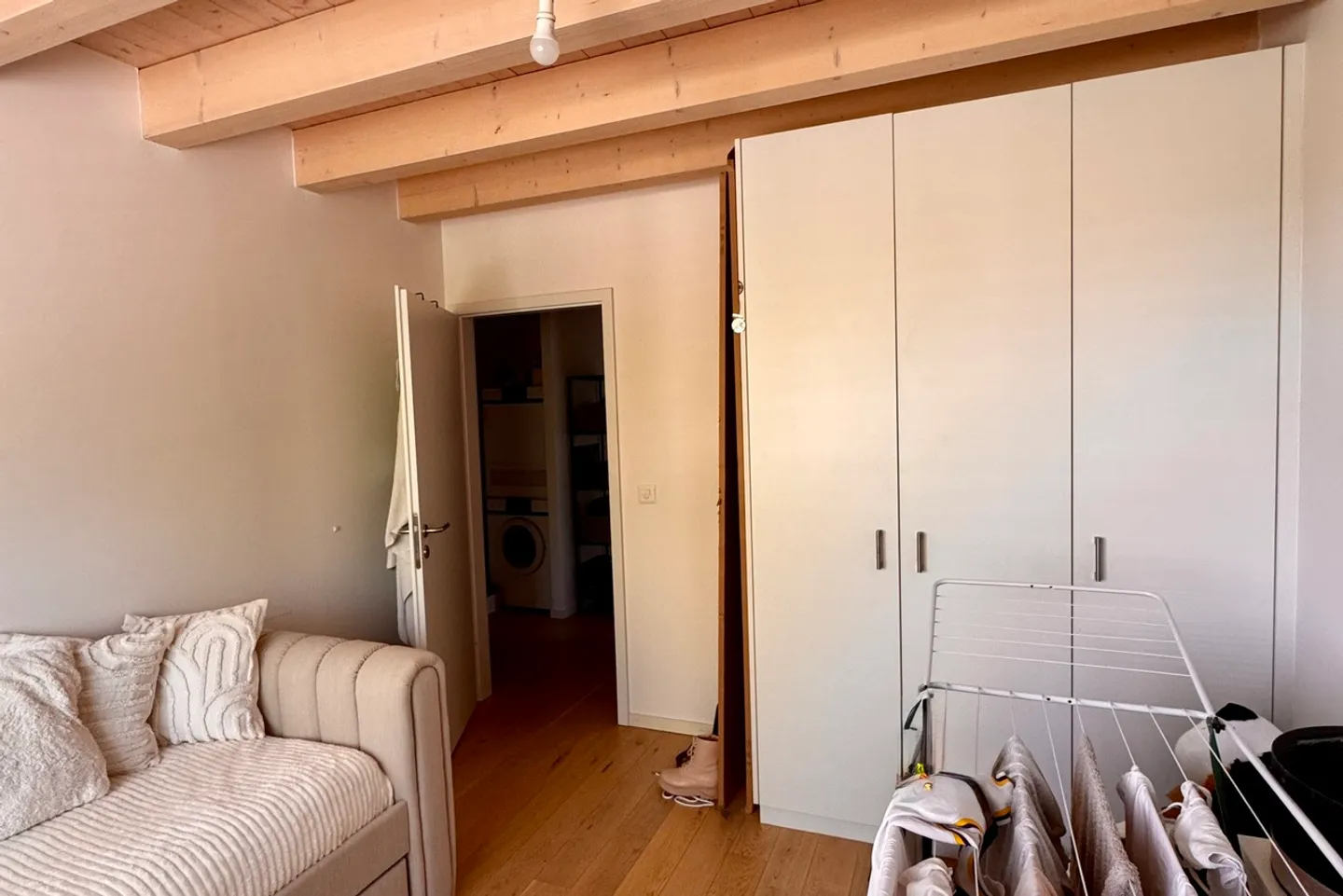 Lease takeover - 3.5 room duplex with lake view - Photo 7 of 8