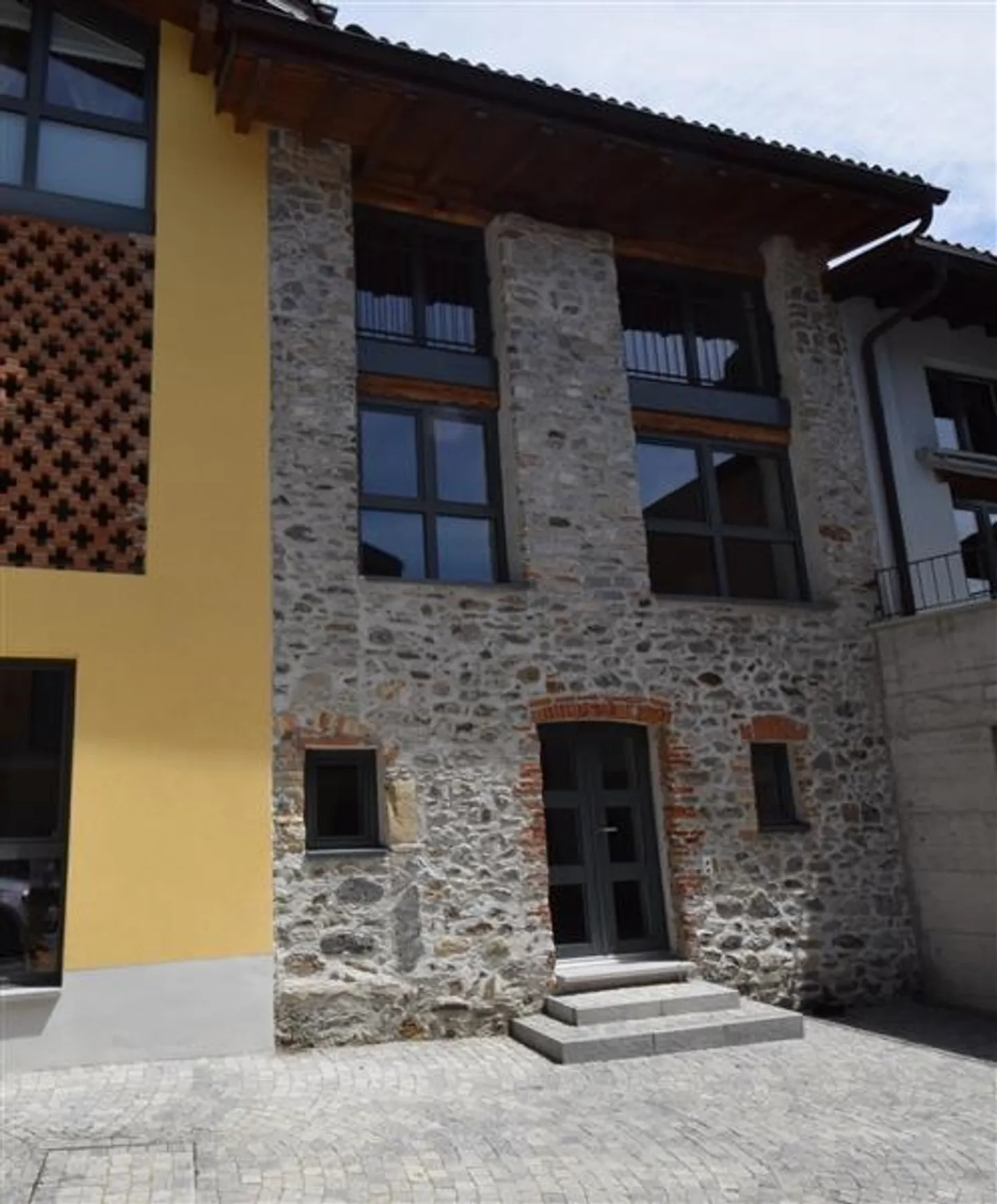 Pura: House with 4.5 rooms - Photo 4 of 4