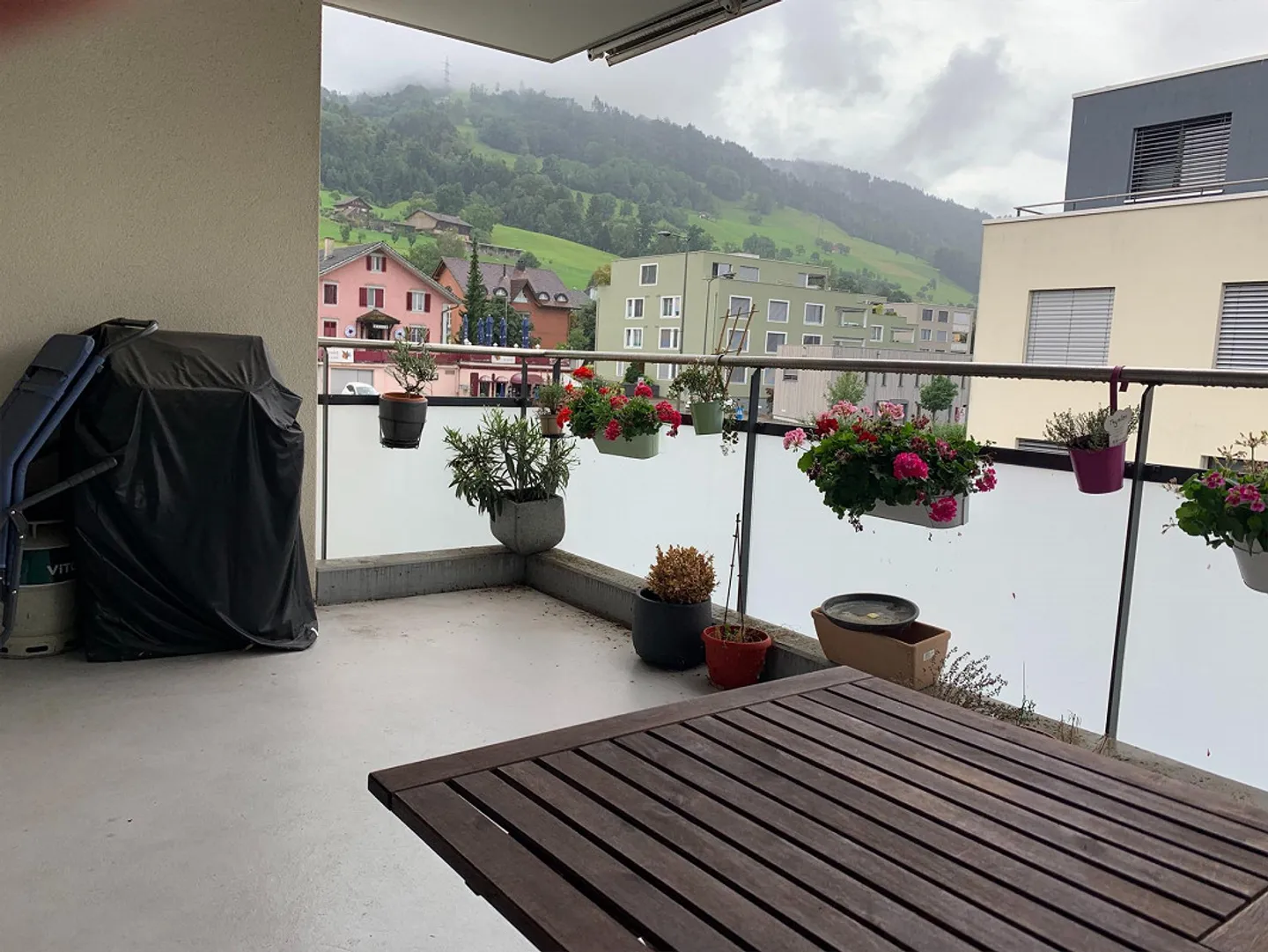 Pratico con grande balcone - Foto 6 di 9