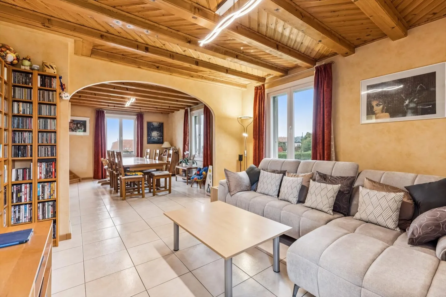 Character house with a view of the Orbe plain - Photo 2 of 12